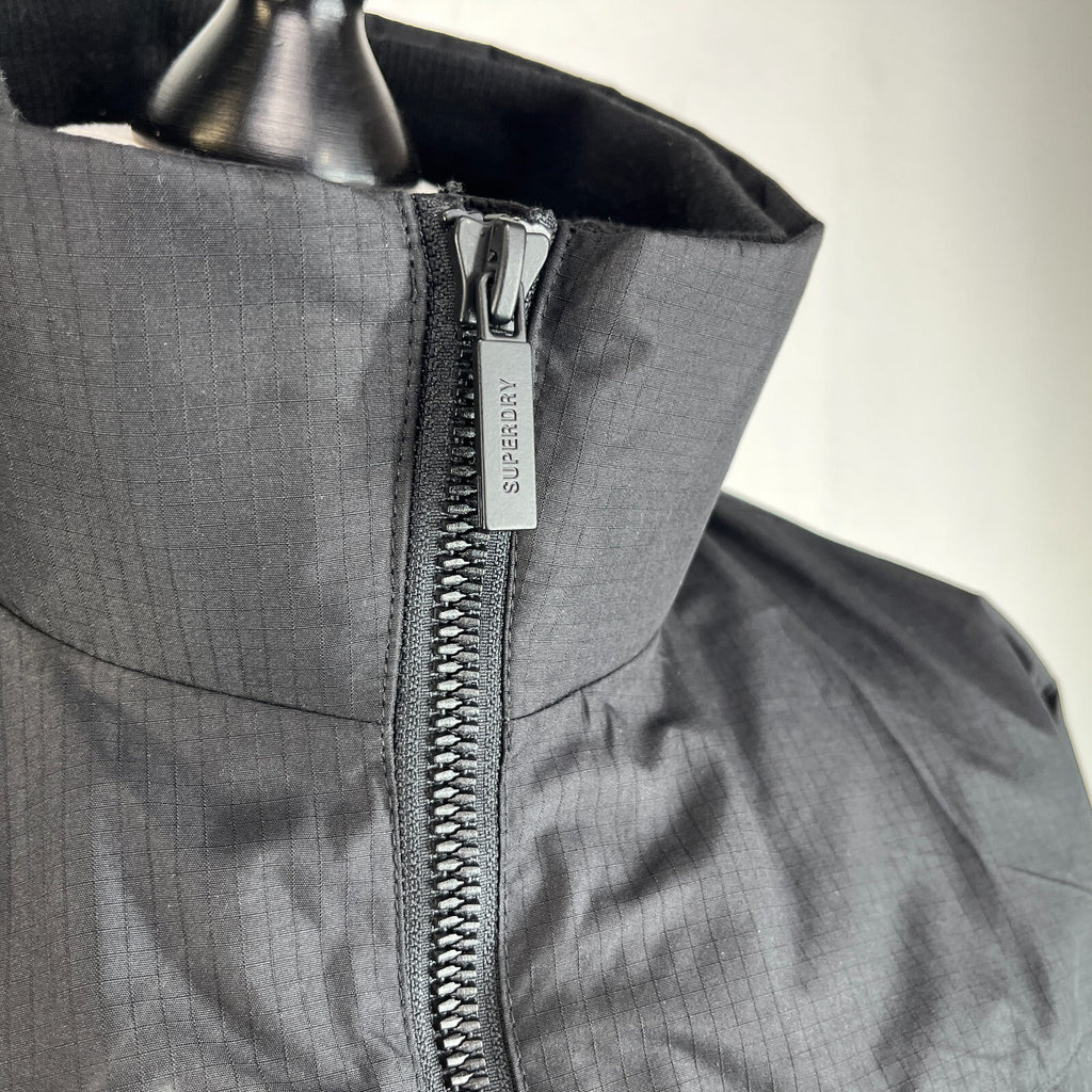 Superdry Men's Softshell Windbreaker Jacket in Black Ripstop UK size M