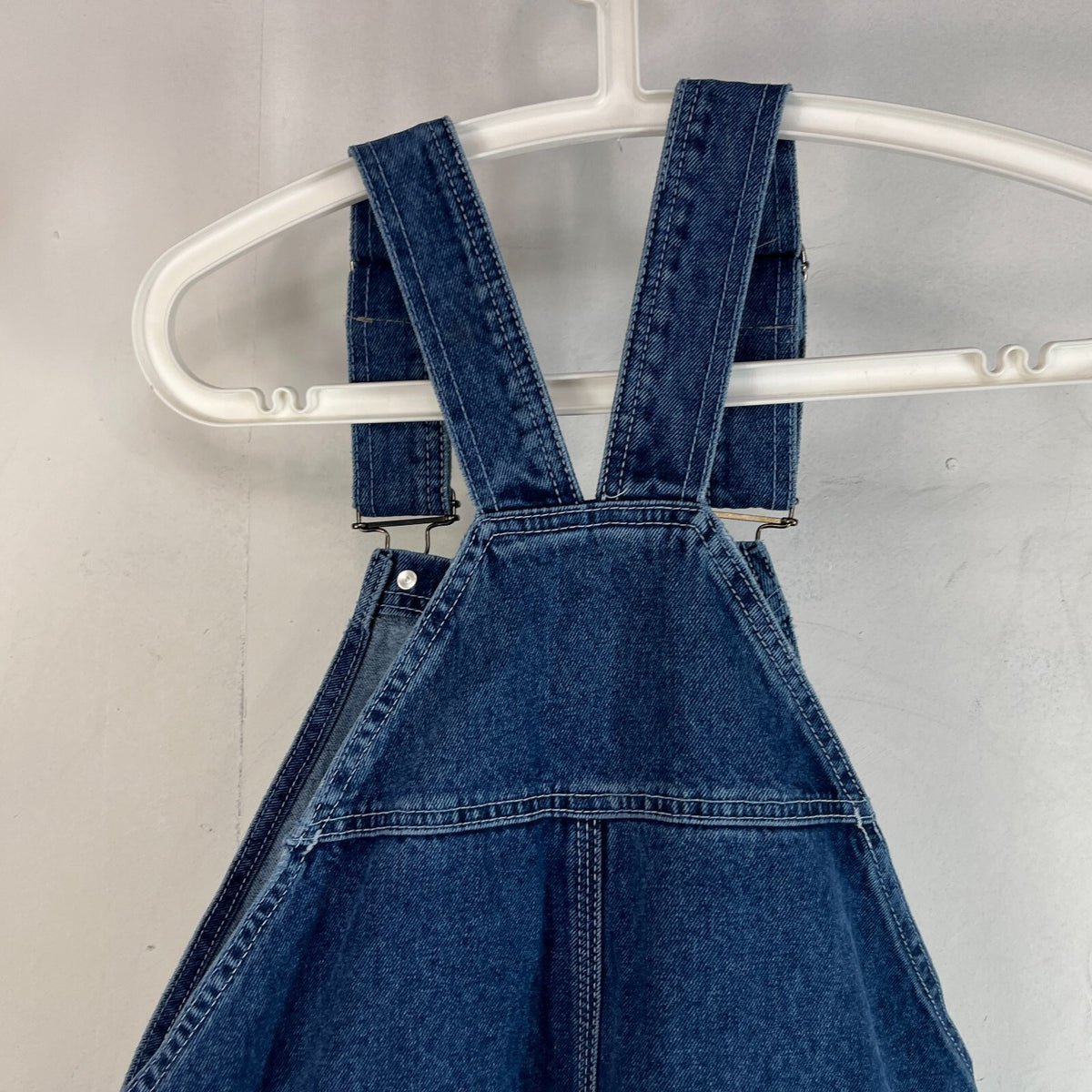 Kickers Classics Baggy Denim Dungarees Overalls Mid Blue Wash size 30 L31" BNWT