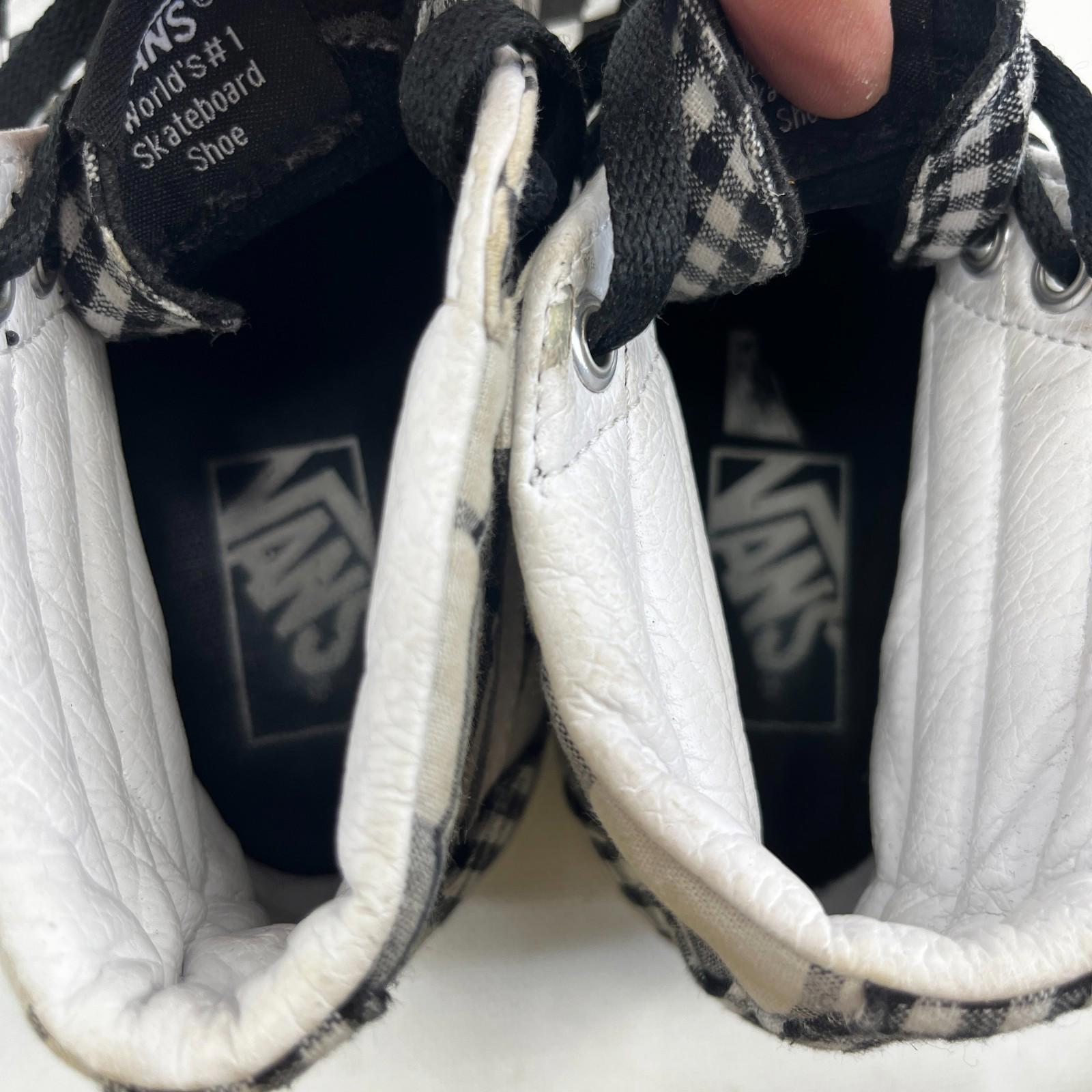 Vans Off The Wall Black/White Checkerboard Hi Top Trainers UK size 3