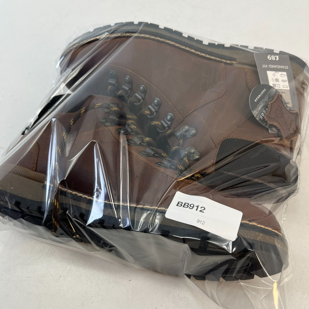 M&S Men's Leather Hiking Ankle Boots in Brown Waterproof Shock Resilient size 7