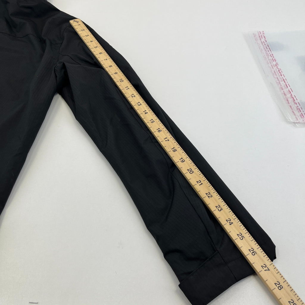 Superdry Men's Softshell Windbreaker Jacket in Black Ripstop UK size M