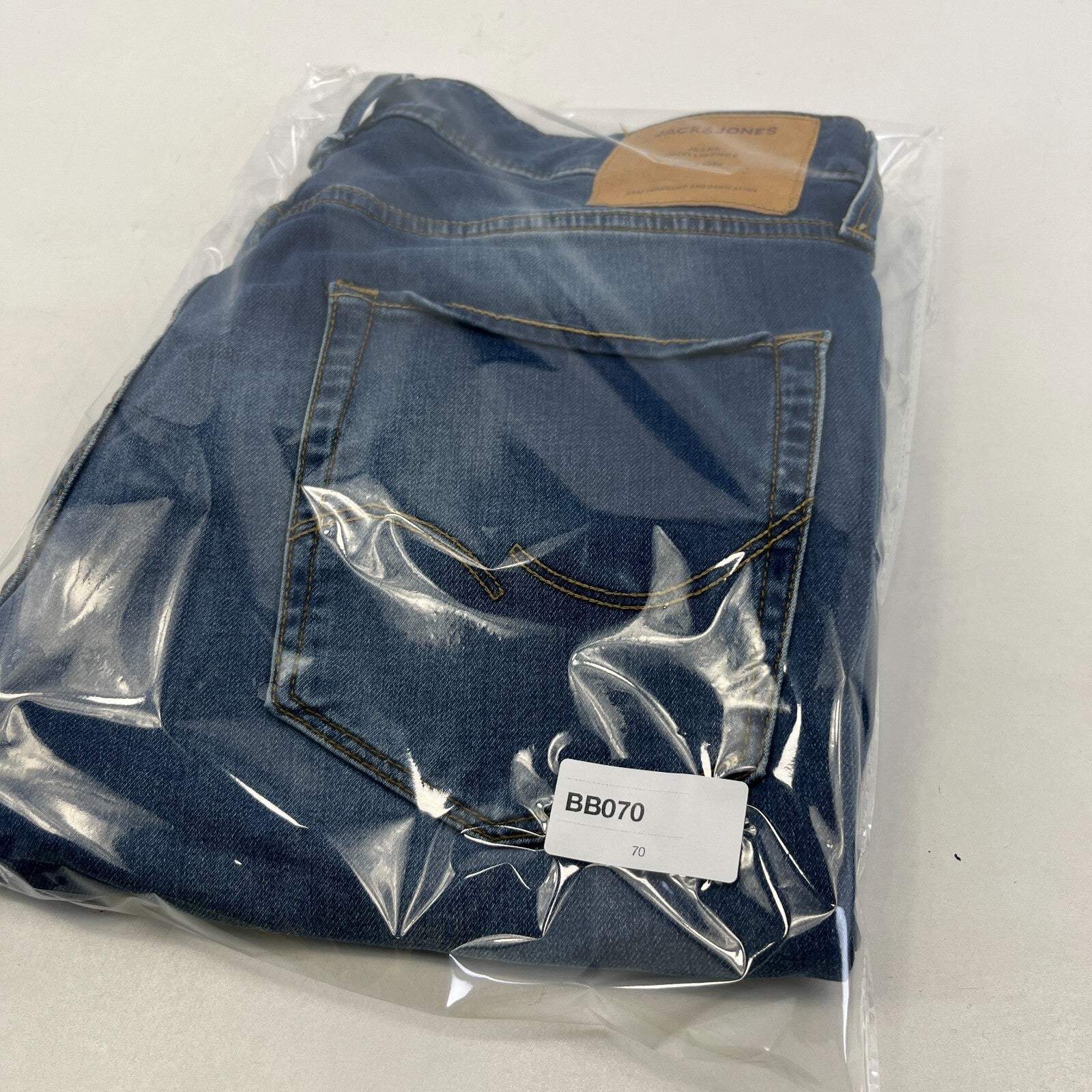 Jack & Jones Men’s Blue Slim Fit Denim Shorts Turn-Up Leg size M - W32"