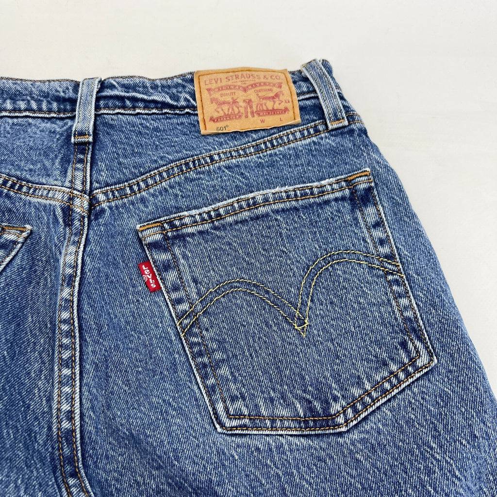 Levi's 501 Men's Jean Shorts Mid Blue Denim size W27" L10.5"