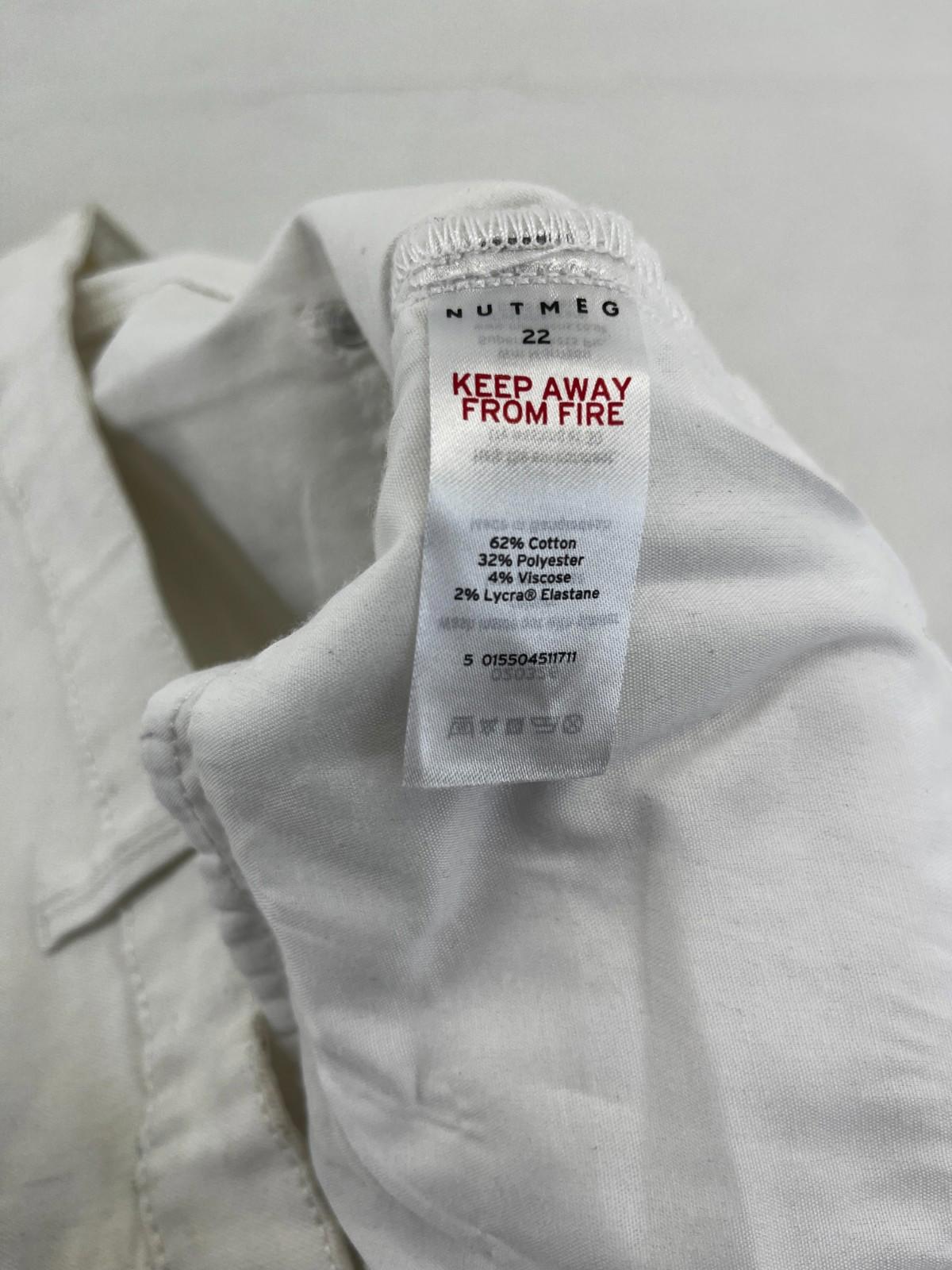 Nutmeg Skinny Tapered Jeans in White UK Women's size 22 - NWOT