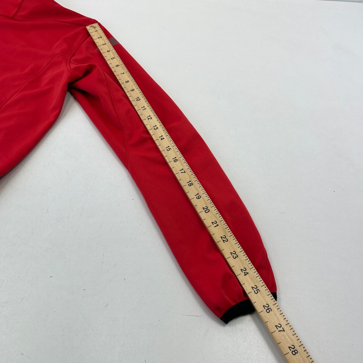 Gore Windstopper Softshell Cycling Jacket in Red size M