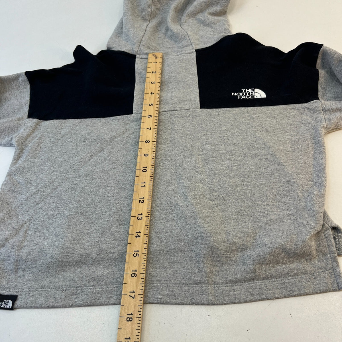 The North Face Women’s Cropped Hoodie in Grey & Black size Small