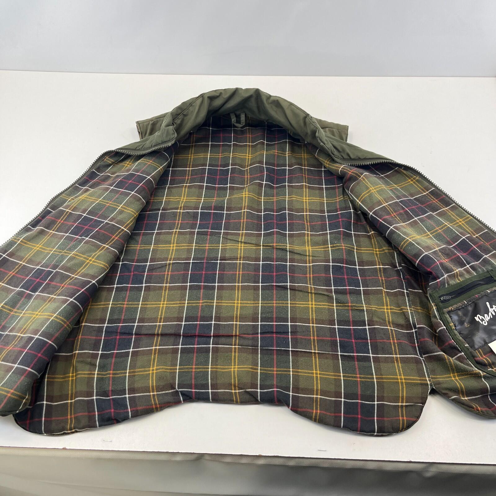 Barbour D922 Men’s Quilted Gilet size Large Green & Tartan Waistcoat England UK