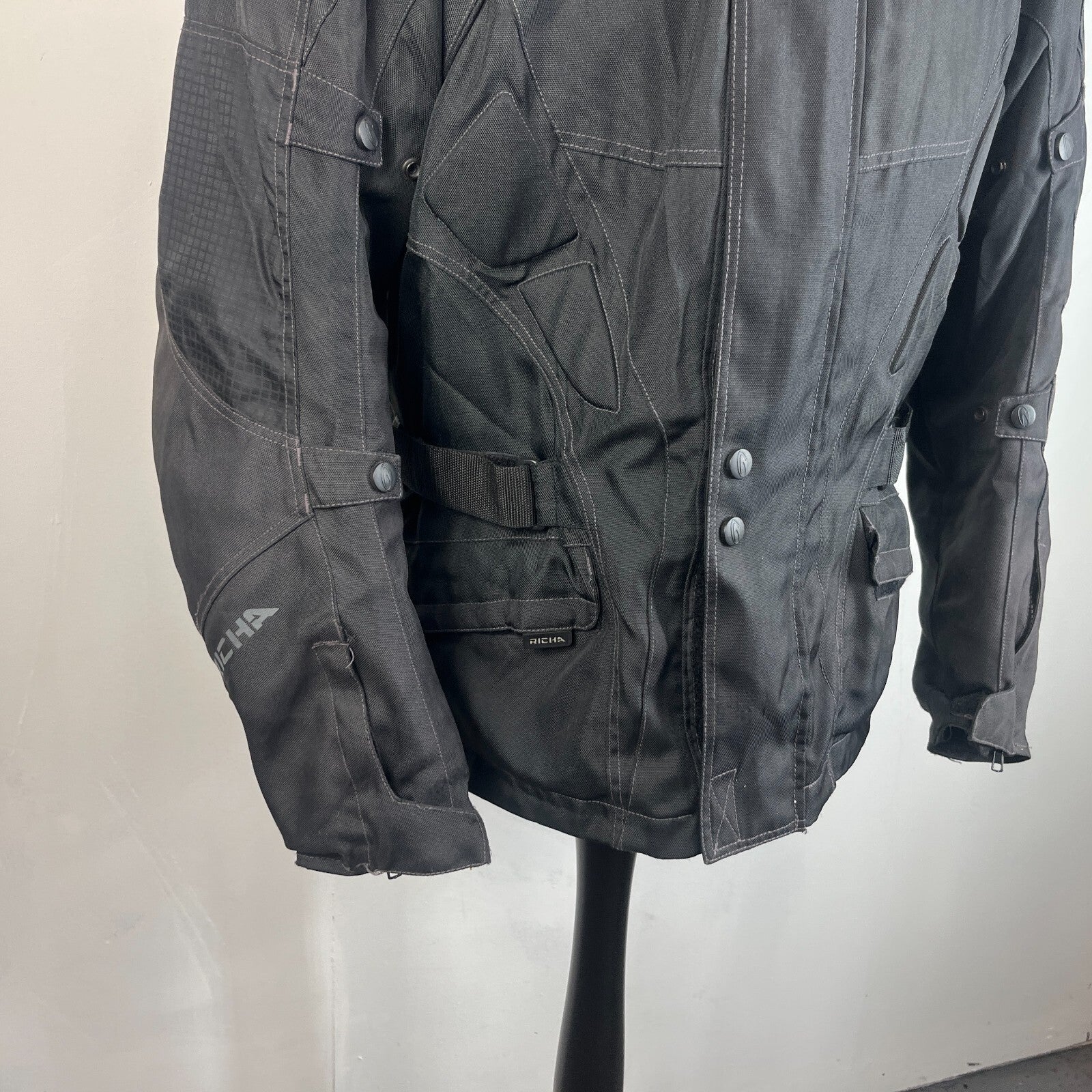 Richa Black Touring Motorcycle Jacket Zip-up Armour & Liner size Large