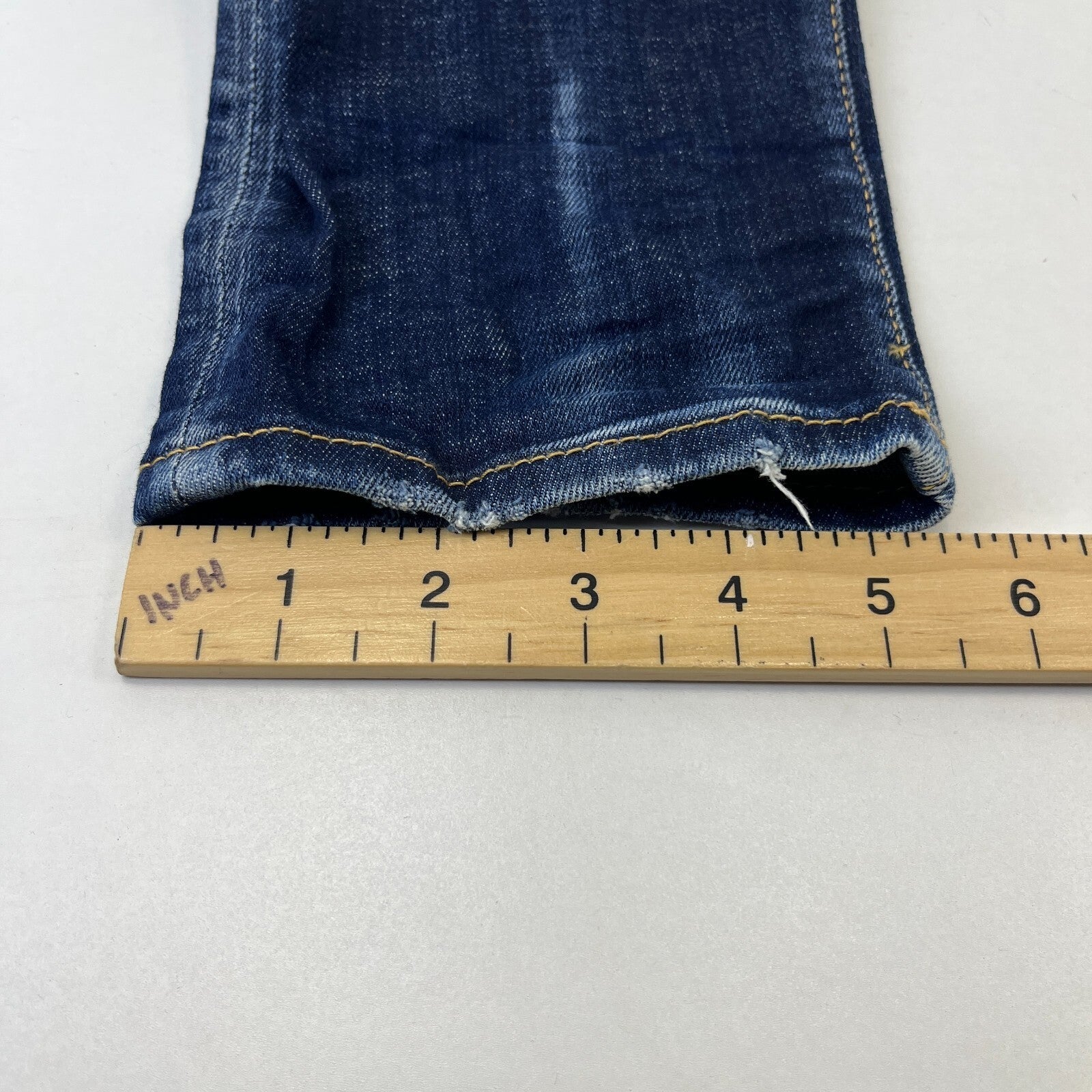 DSquared2 S74LB1010 Original Straight Fit Jeans size 46 W32" L29" Blue Distress