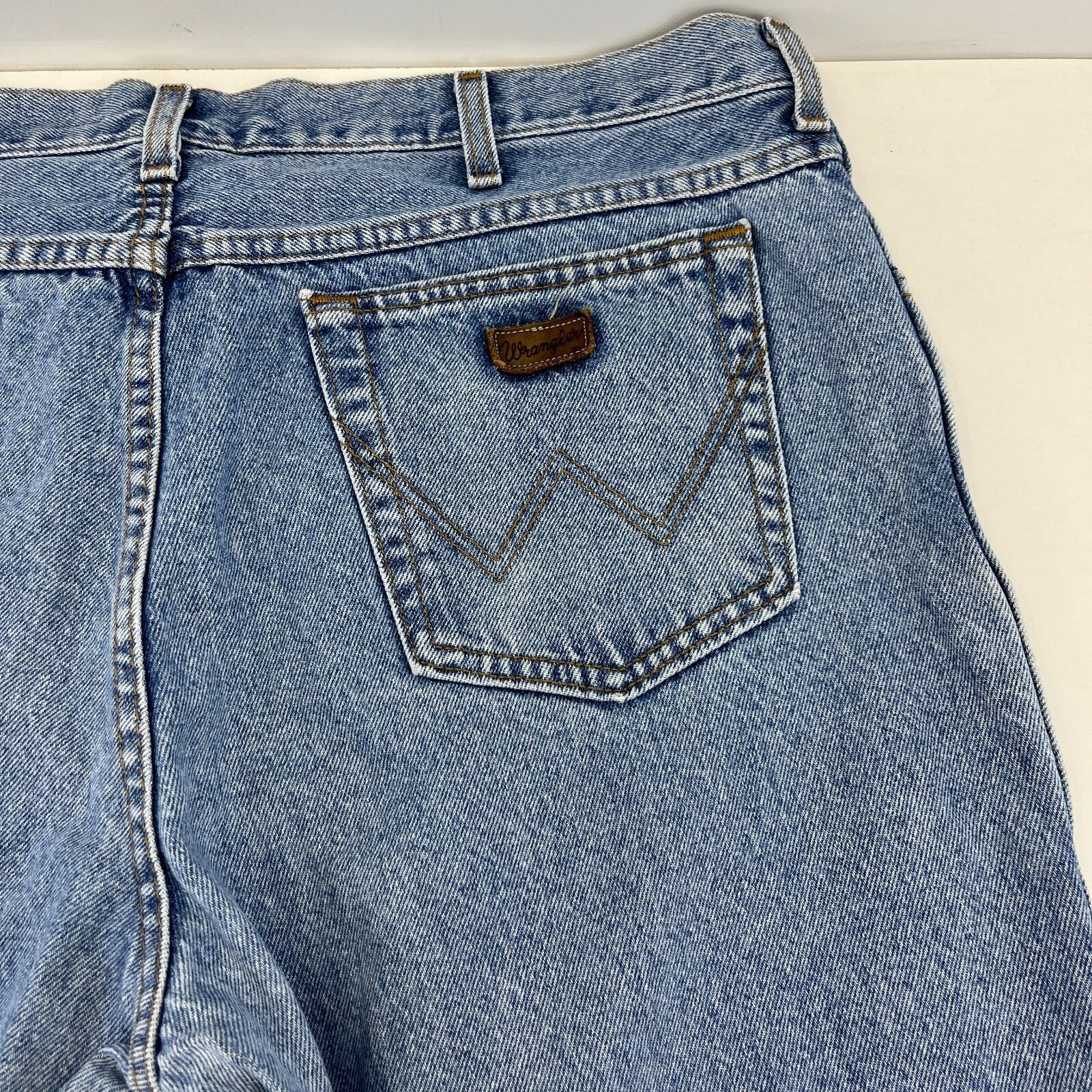 Wrangler Men's Blue Regular Fit Straight Leg Denim Jeans W40" L29"