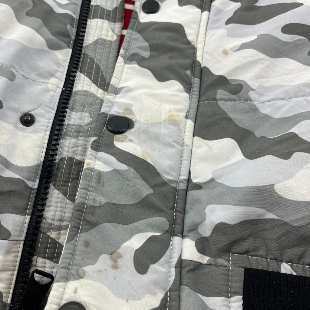 Tommy Hilfiger Camo Hooded Bomber Jacket size M Coat Grey White Water Resistant