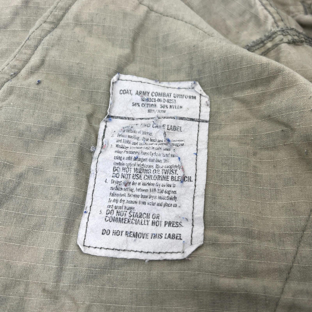 US Military Combat Jacket Mens size Medium Short Hot Weather Digital Camo