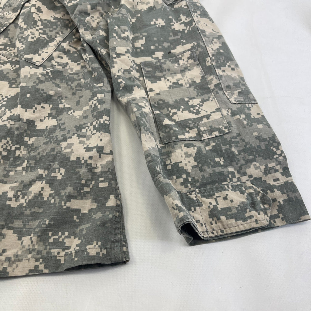 US Army Digital Camo Combat Uniform Ripstop Field Zip Coat Jacket Medium Short