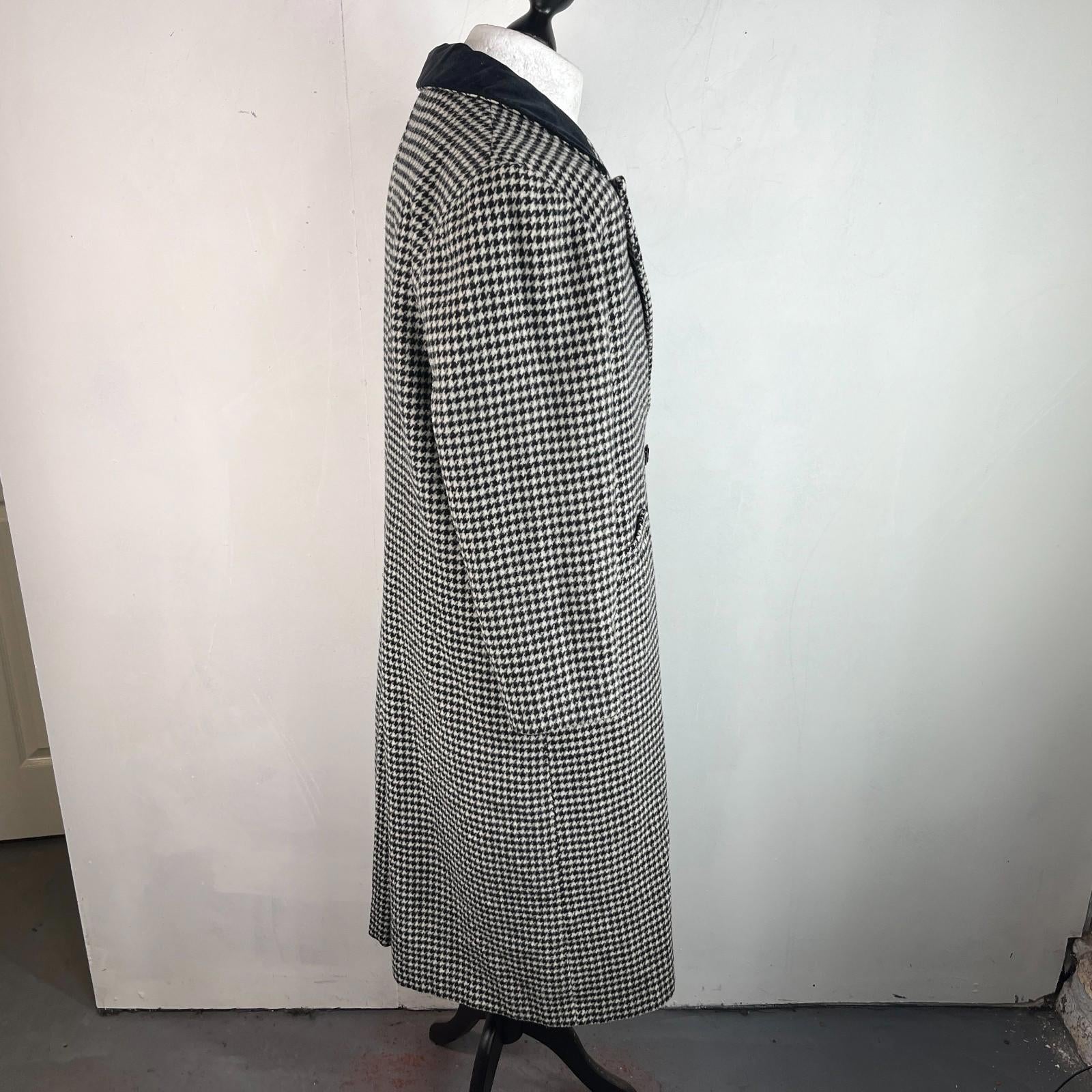 Vtg Kashmoor of London Wool Blend Long Overcoat UK 16 Black/White Houndstooth
