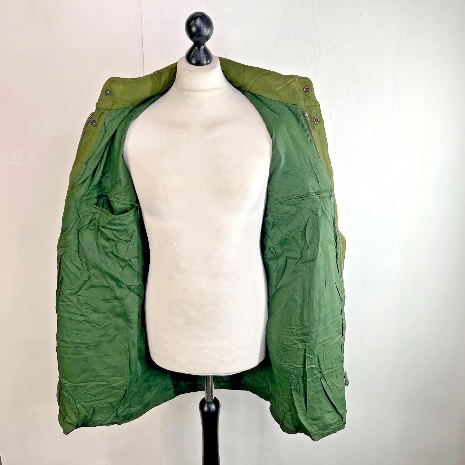 Vintage 1983 Wagner & Co German Polizei Police Heavy Jacket size EU 50 (UK Large) + Badge