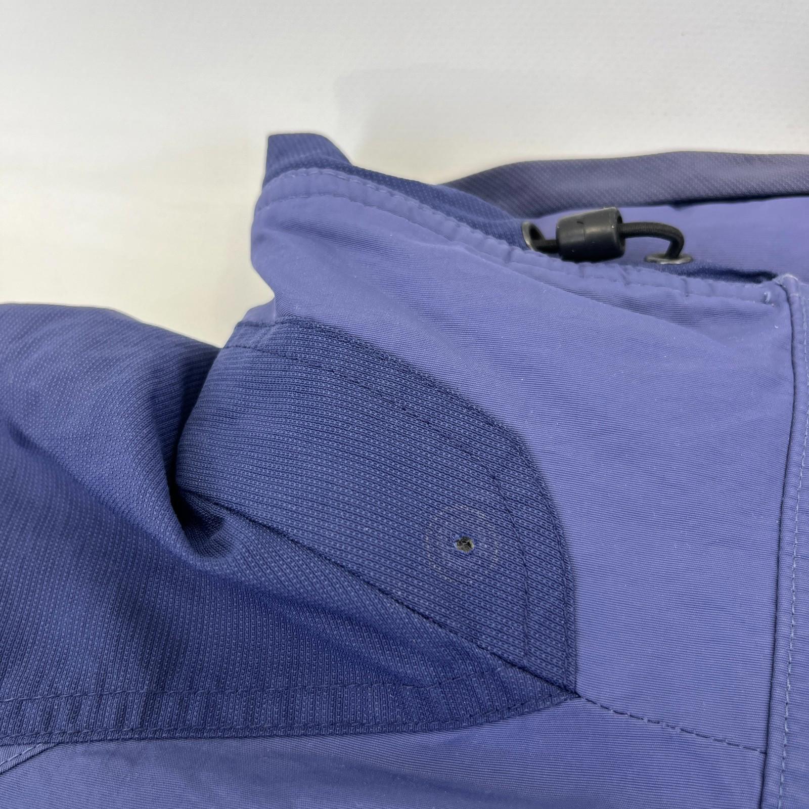 Columbia Women’s Core Waterproof Jacket size Large in 2 Tone Blue