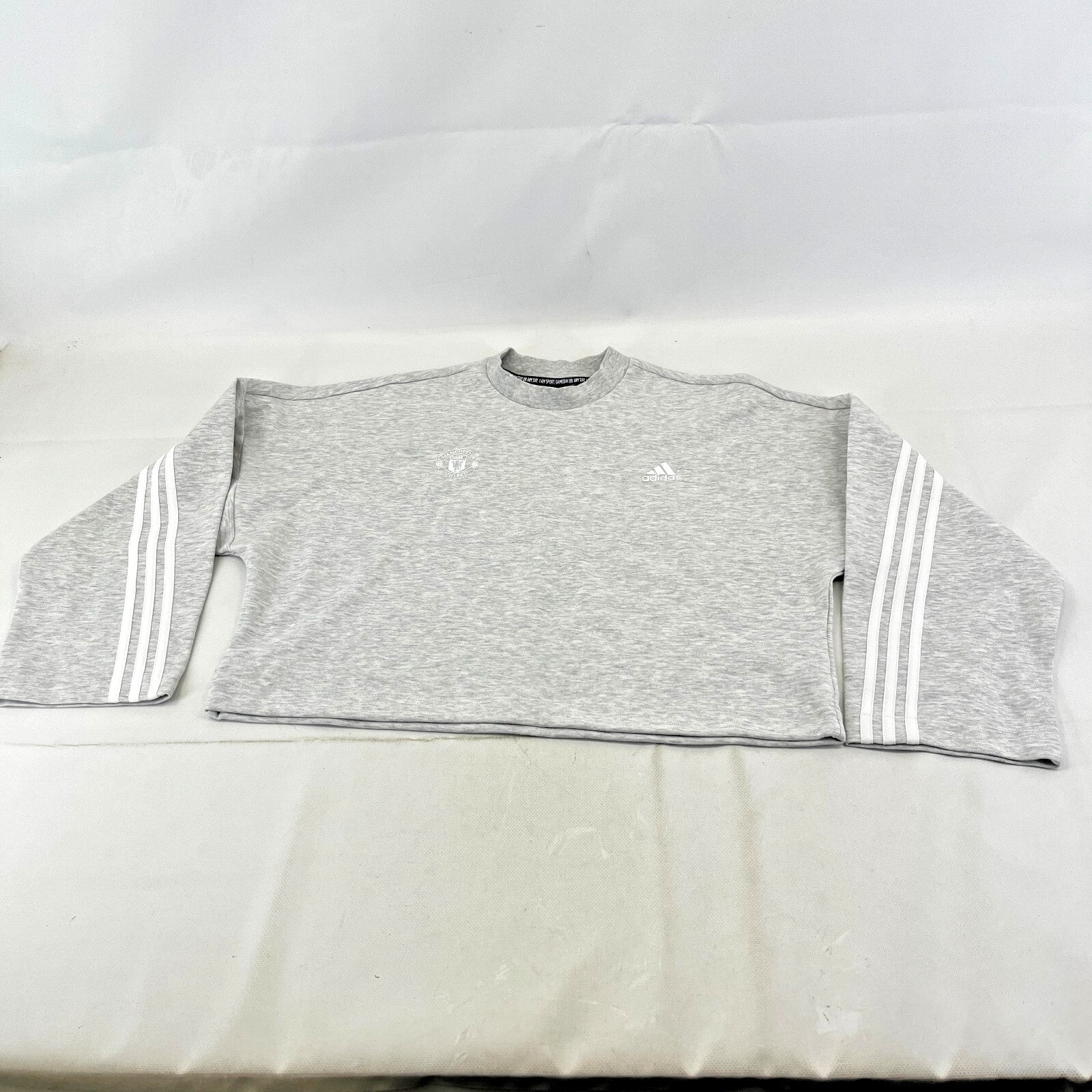 Manchester United Adidas Baggy Cropped Women's Sweatshirt Light Grey size Medium