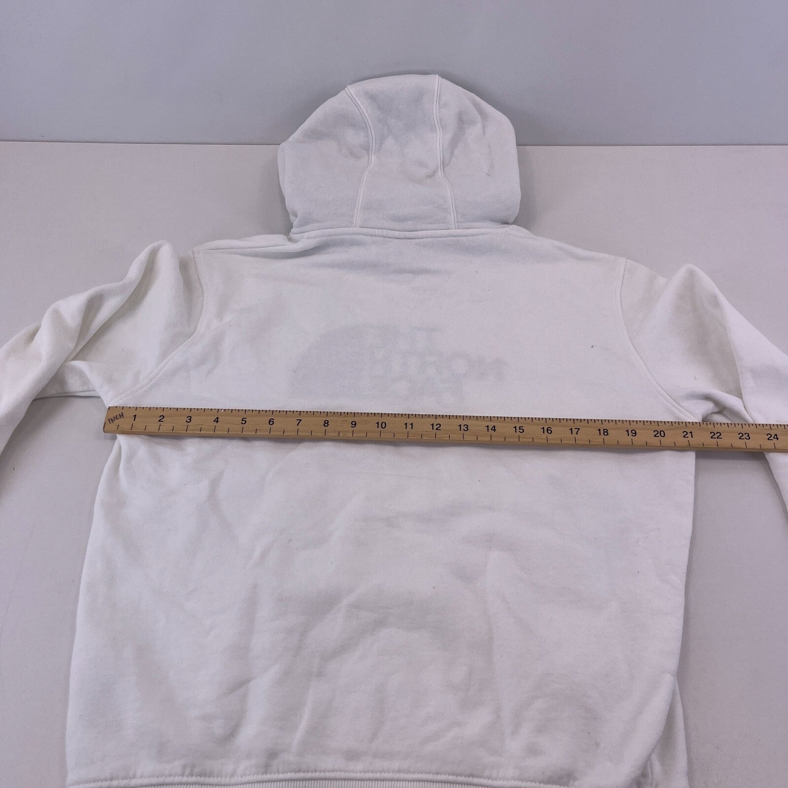 The North Face Men's White Pullover Hoodie size M Spellout Logo Outdoor