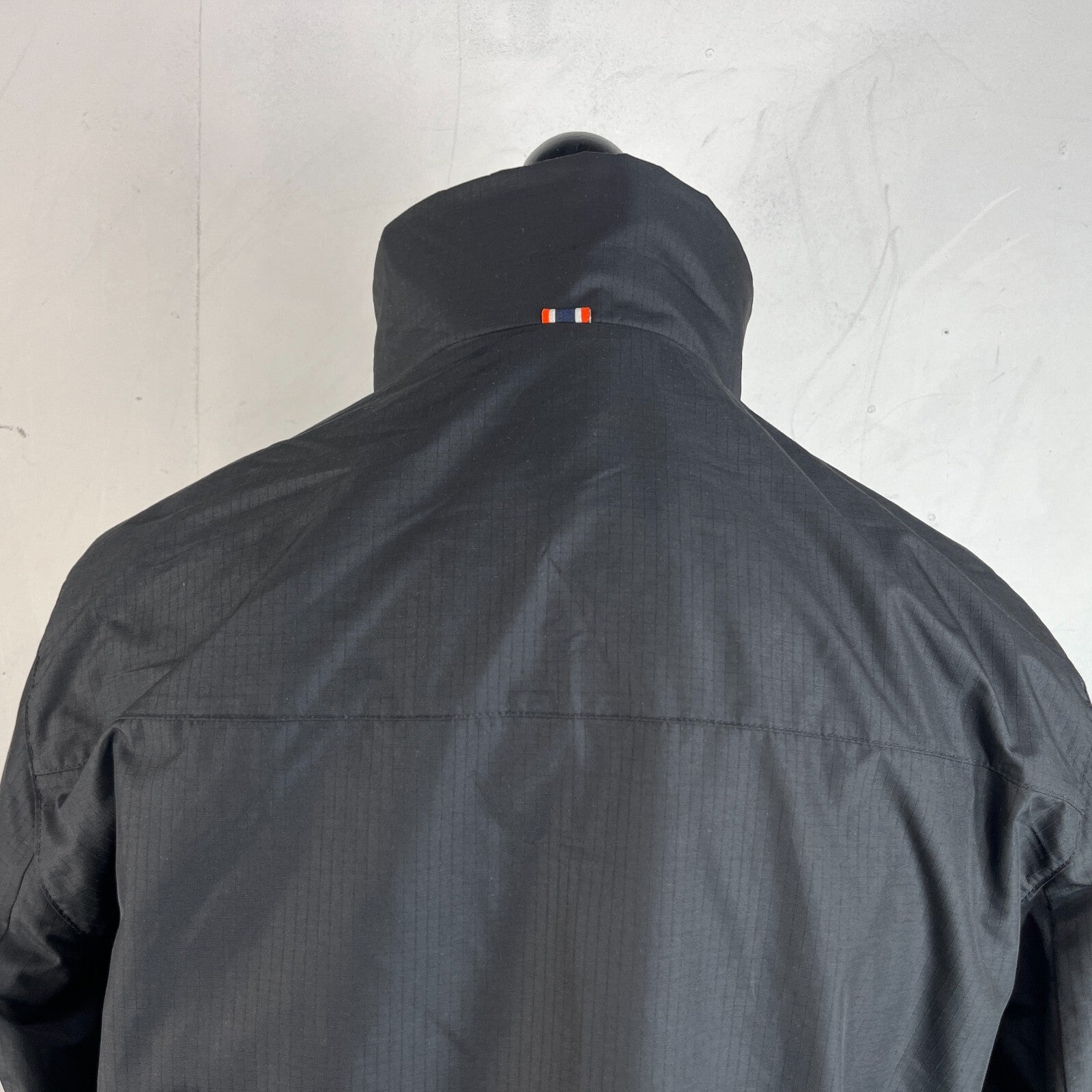 Superdry Men's Softshell Windbreaker Jacket in Black Ripstop UK size M