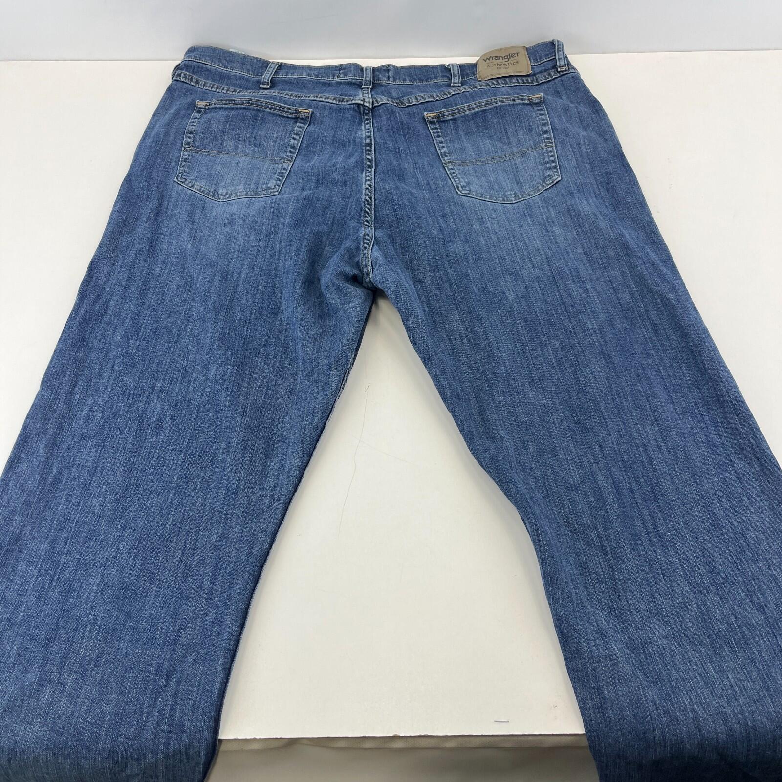 Wrangler Men's Blue Straight Leg Stretch Denim Jeans W42" L32"