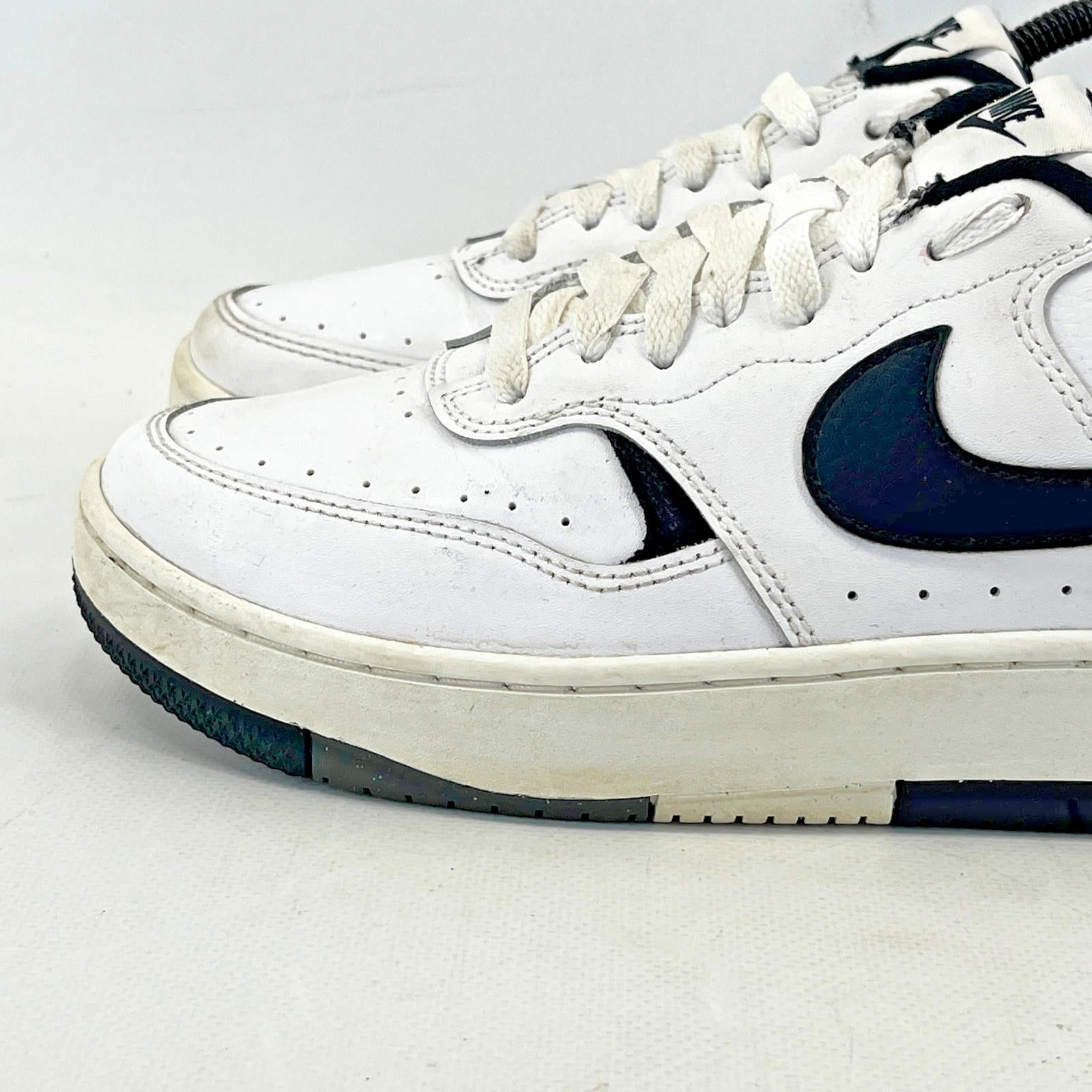 Nike Gamma Force Women’s Leather Trainers Shoes White/Black size UK 5.5 EU 39