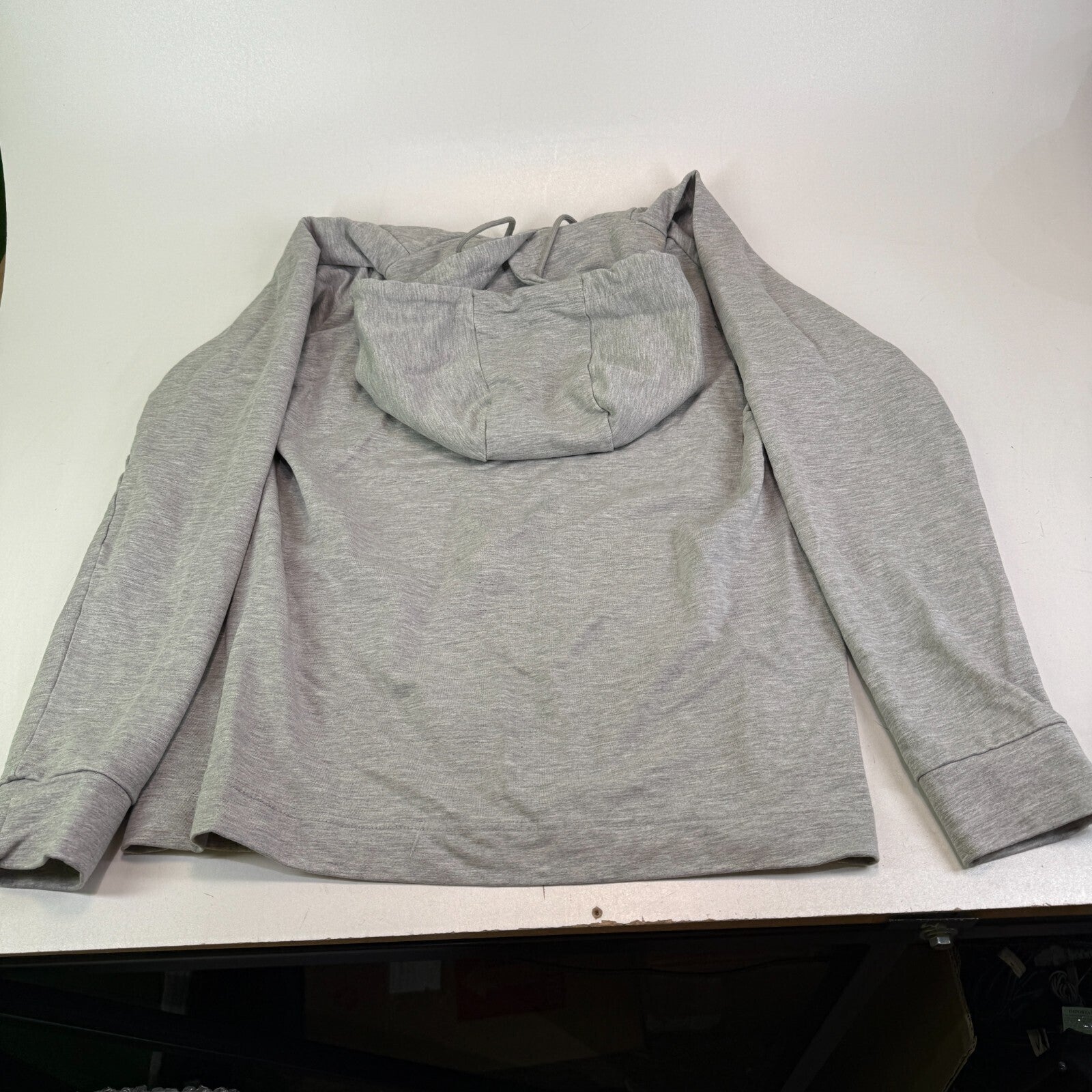 Castore Graphic Spellout Hoodie Grey size Small - VGC