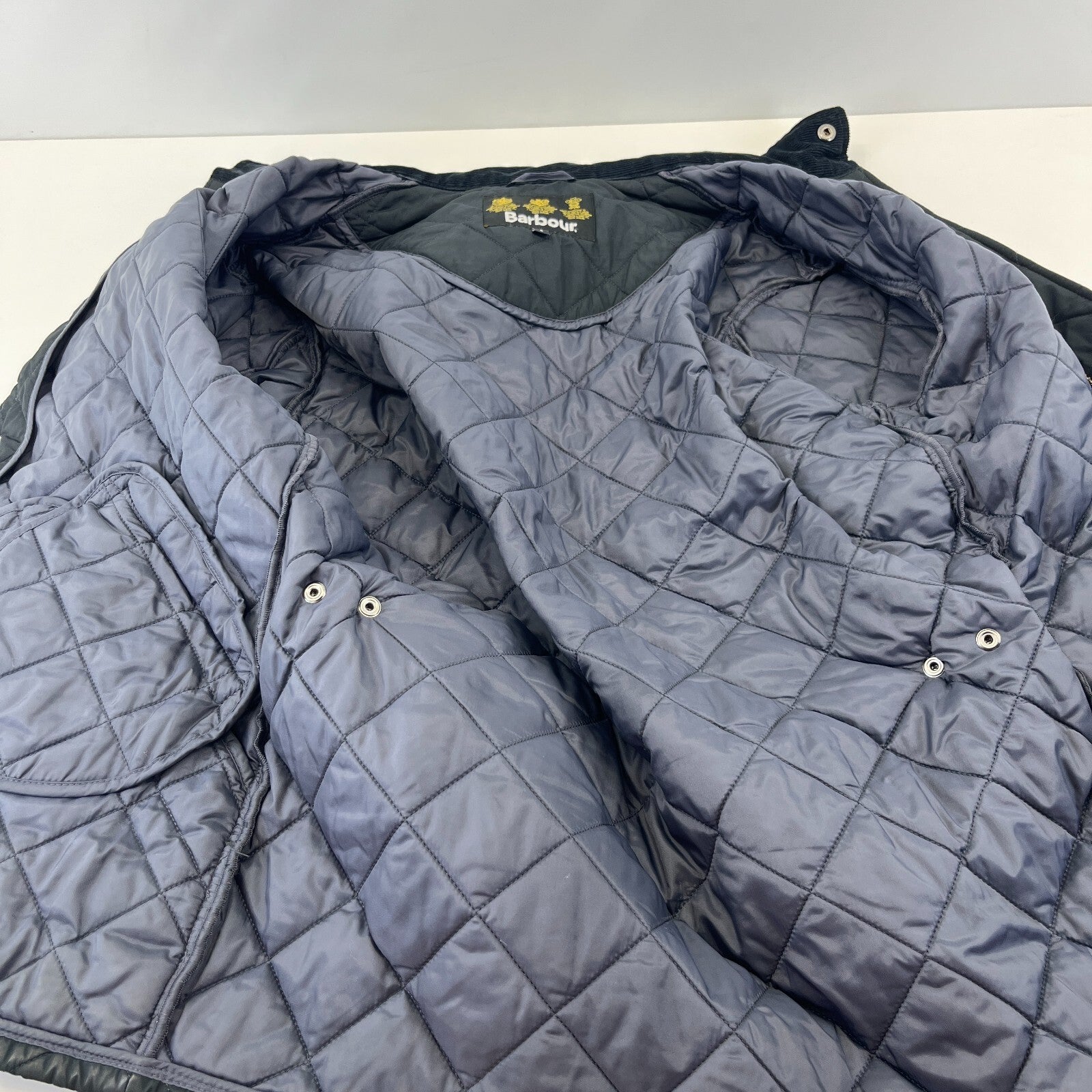 Barbour Chelsea Sportsquilt Jacket in Black Men's size Small