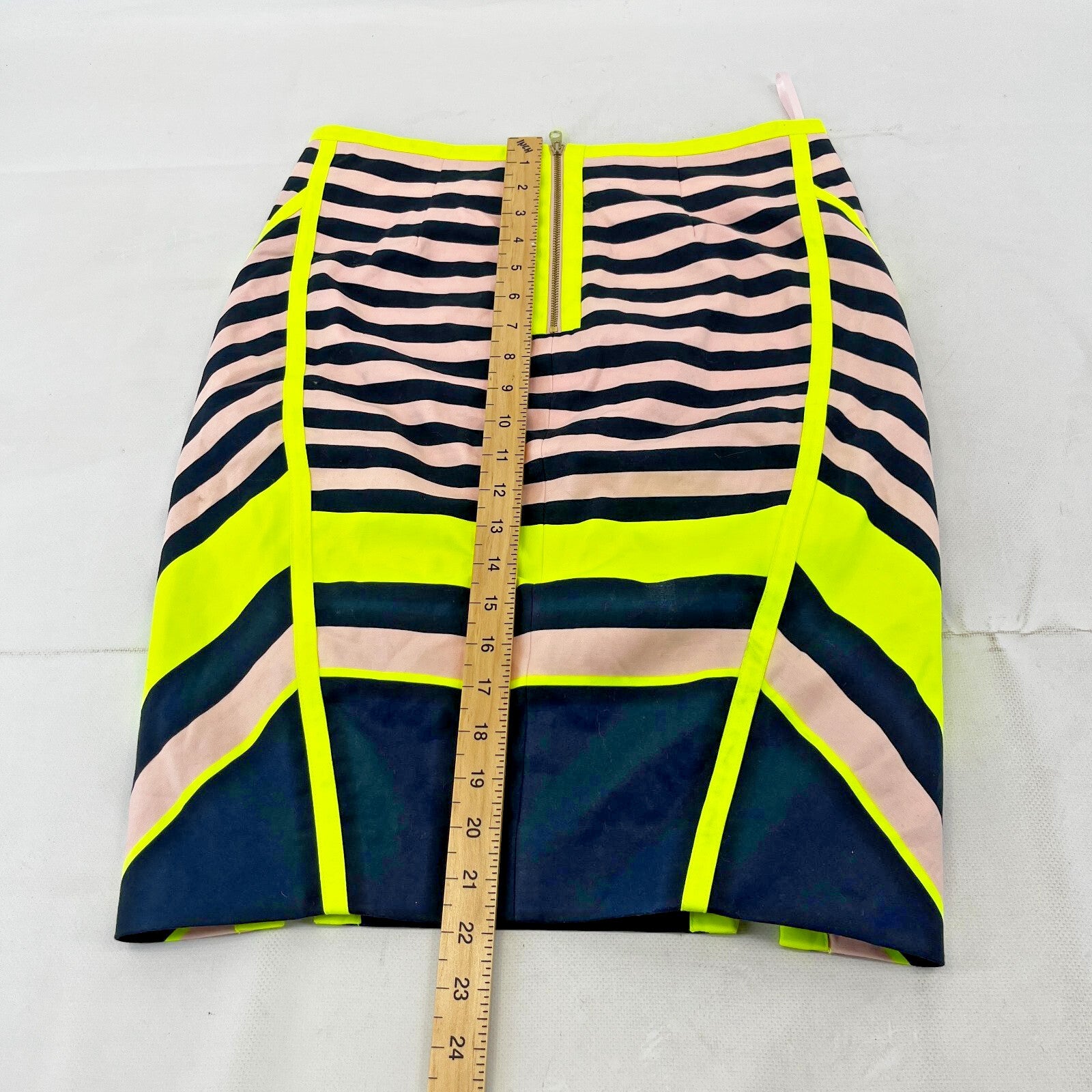 Ted Baker Women's Pencil Skirt UK 10 (Ted 2) Stretch Cotton Bright Geometric