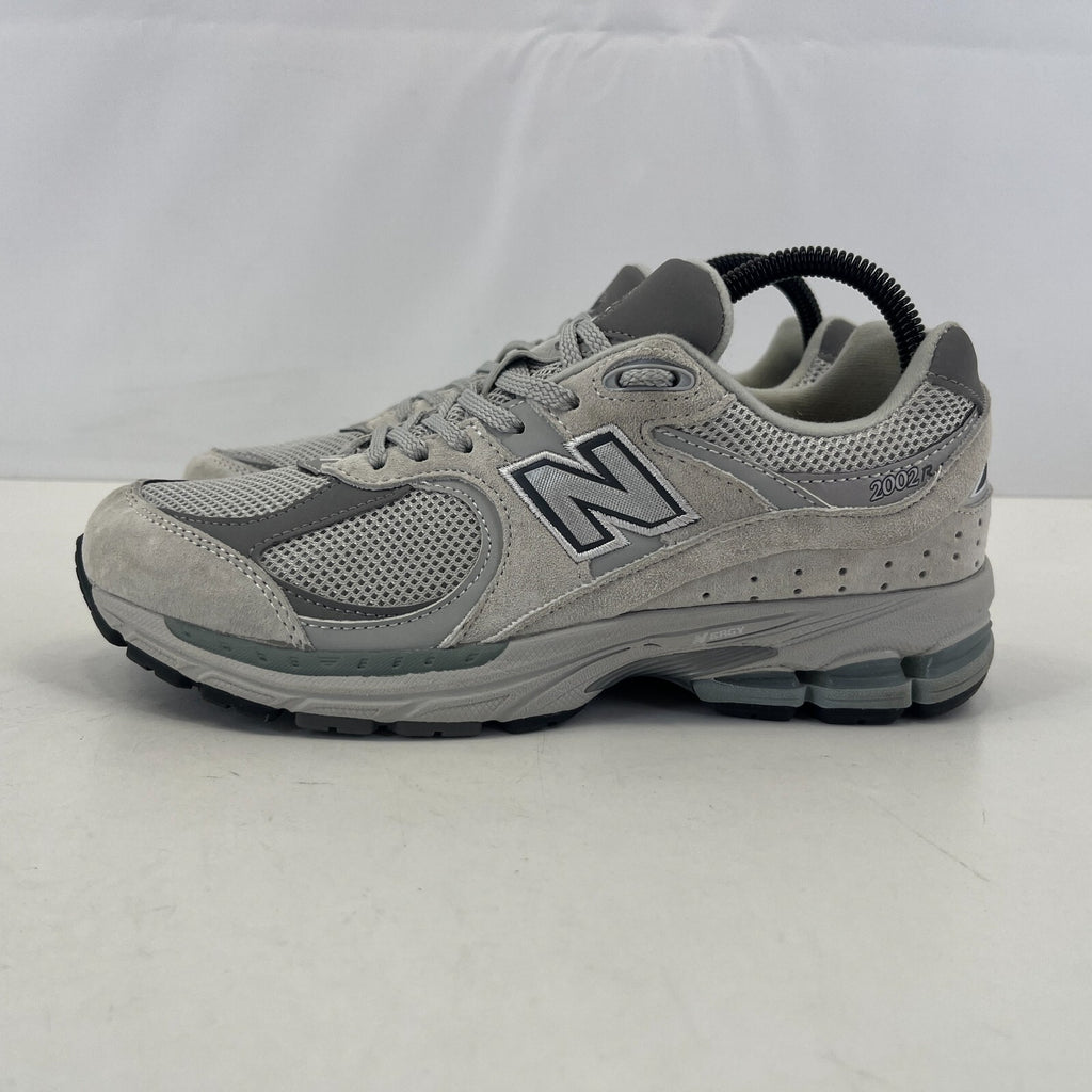New Balance 2002R Trainers Grey Suede Leather & Mesh size UK 6.5 EU 40