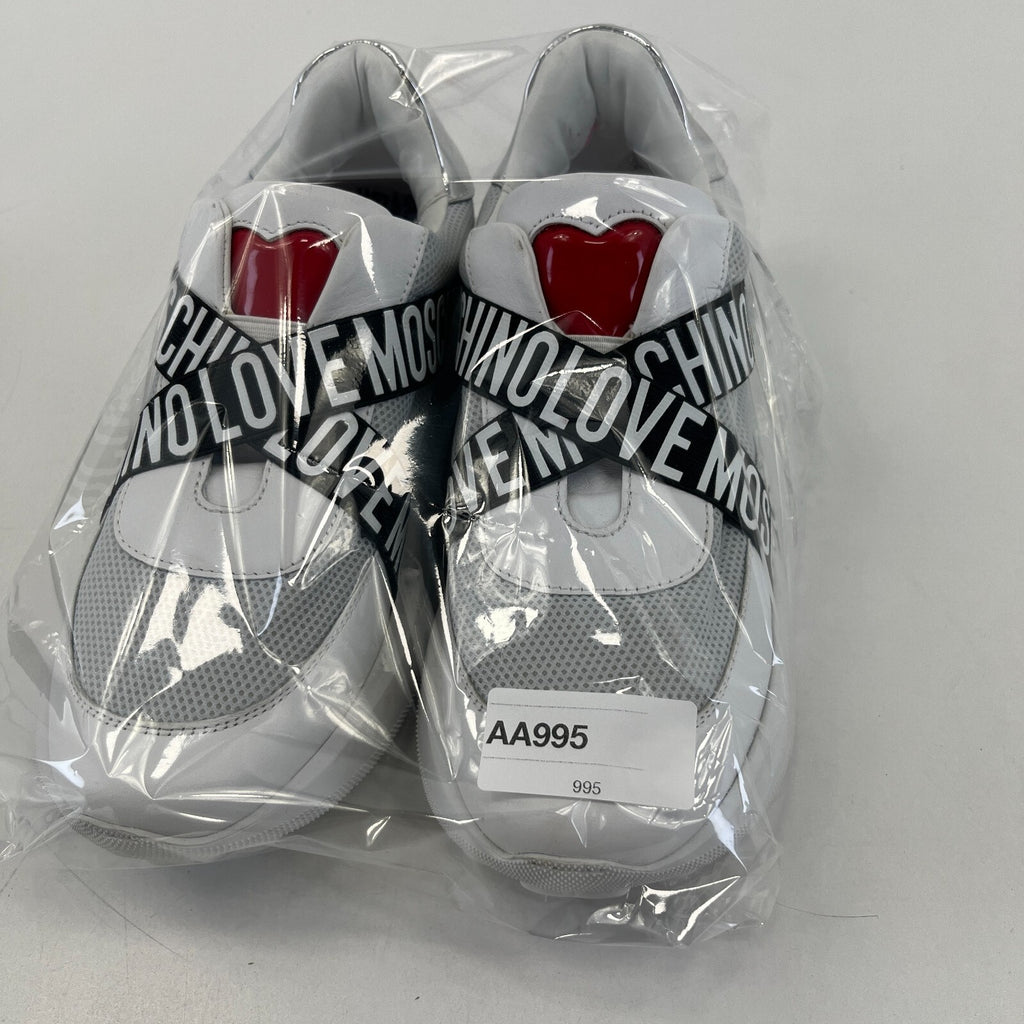 Love Moschino Heart Trainers size UK 5 EU 3 Women Low Top Slip On White Sneakers