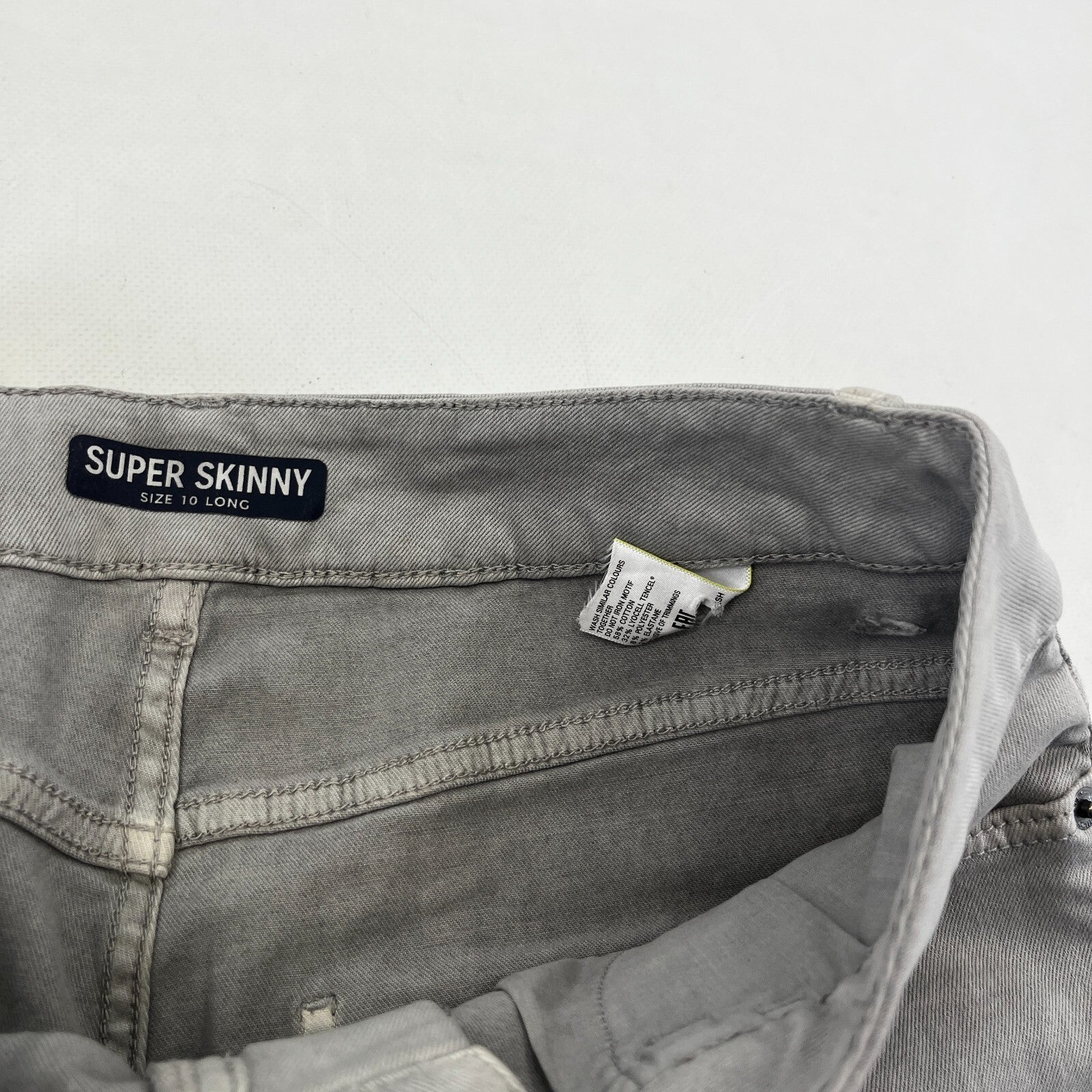 Marks & Spencer Light Grey Super Skinny Jeans - UK size 10L - BNWOT