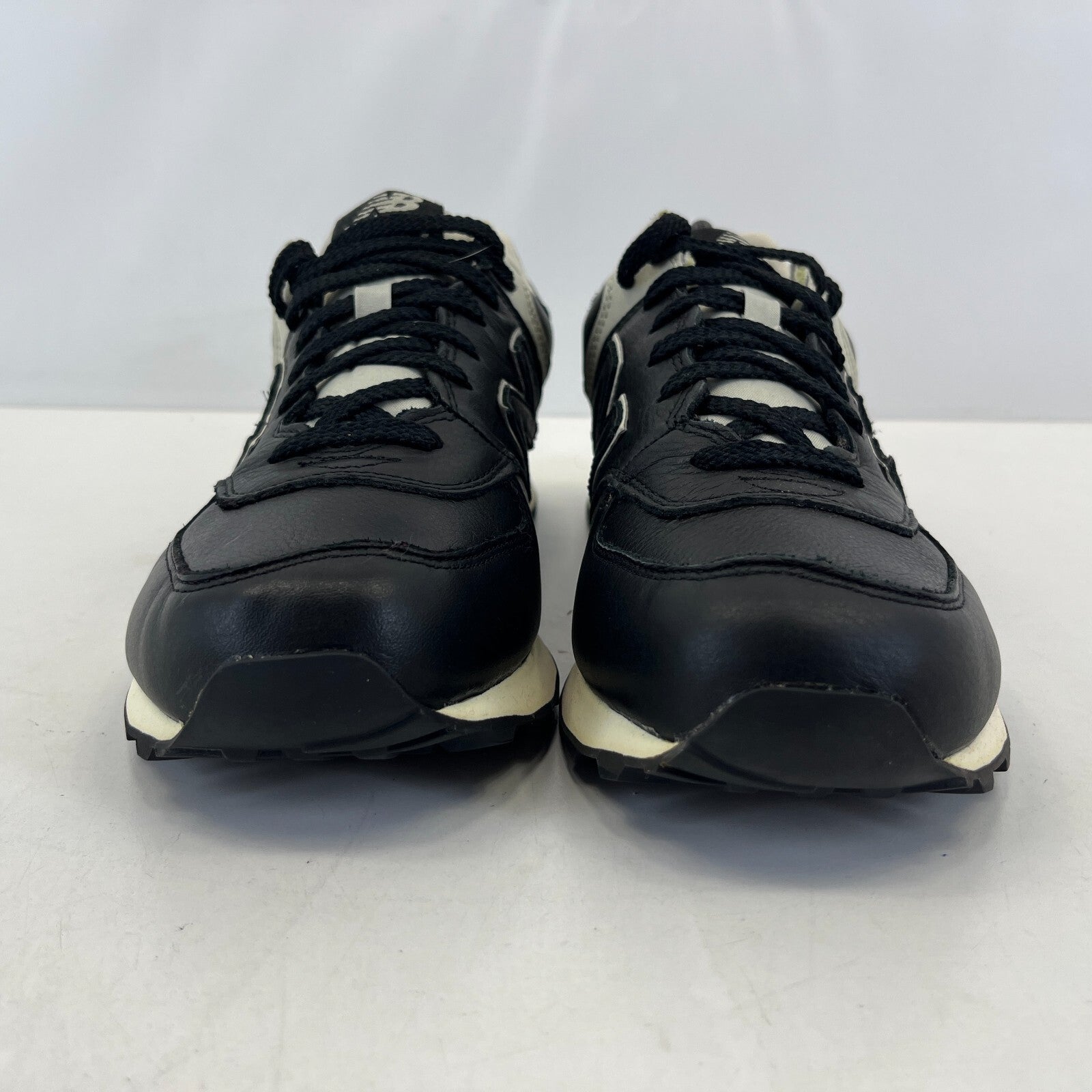 New Balance 574 Classic Leather Black & Off-White Trainers size UK 9.5 - EU 44