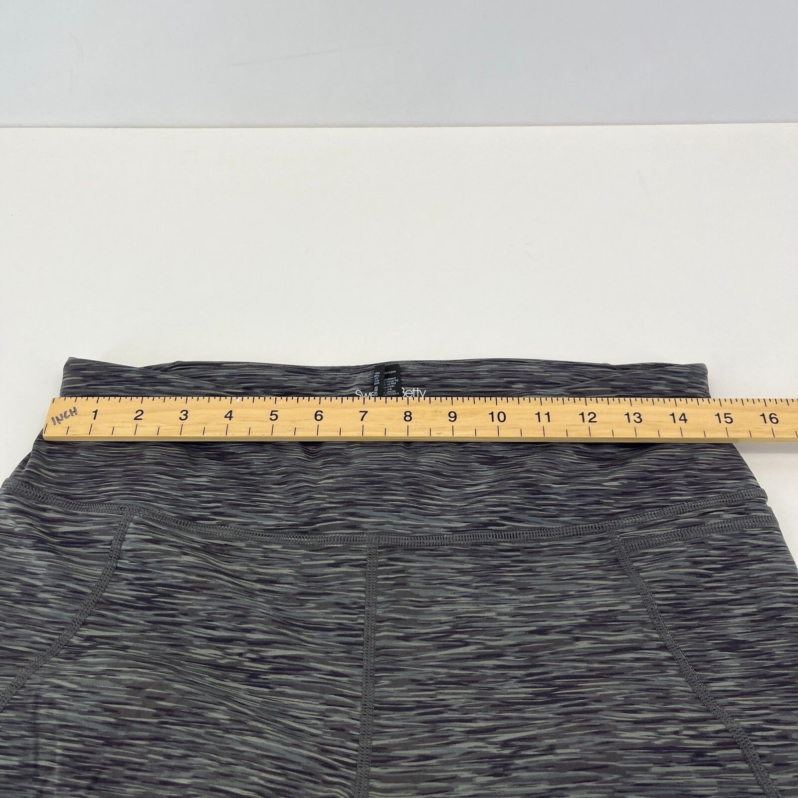 Sweaty Betty Power 7/8 Leggings size L Green Micro Camo Print Gym Yoga Run