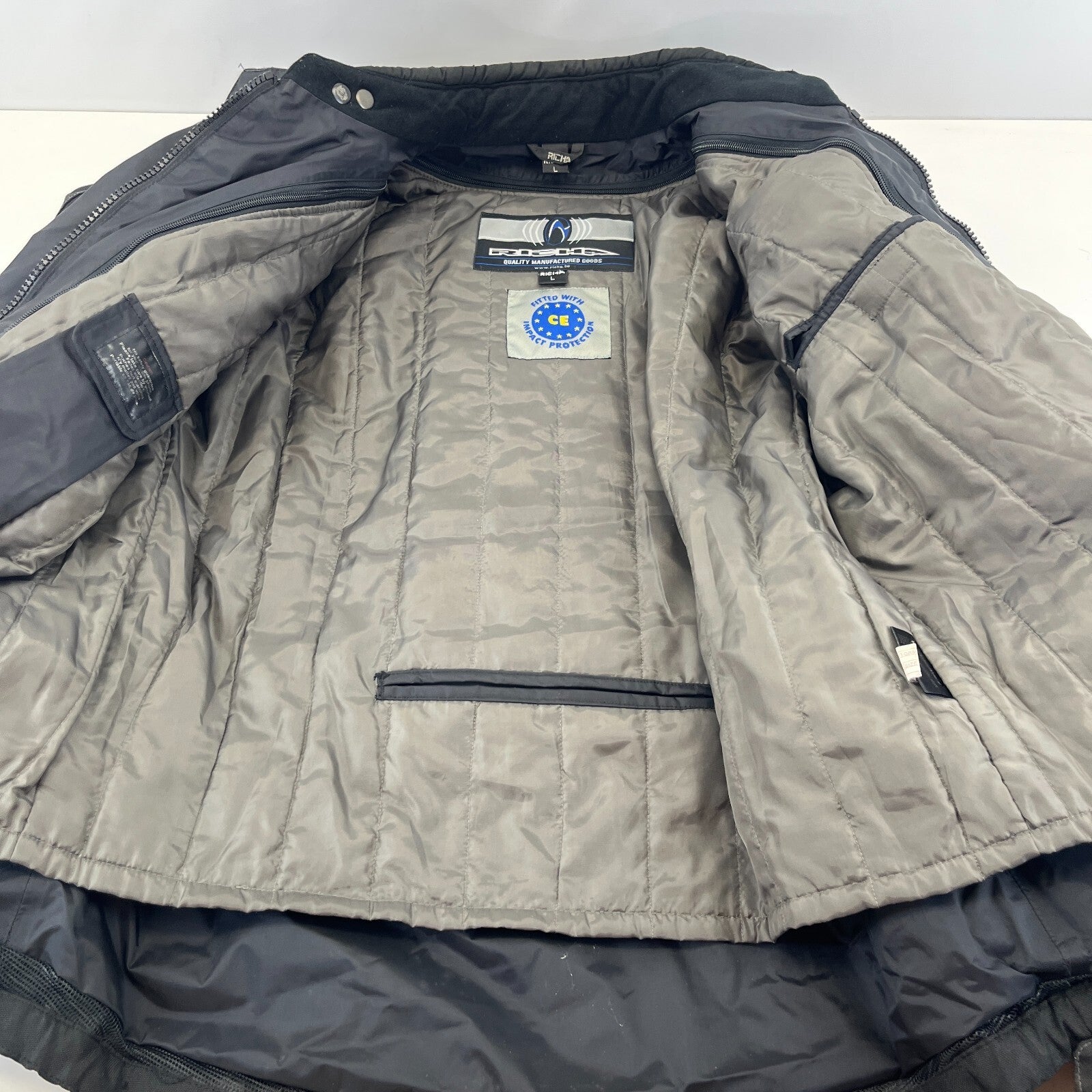 Richa Black Touring Motorcycle Jacket Zip-up Armour & Liner size Large