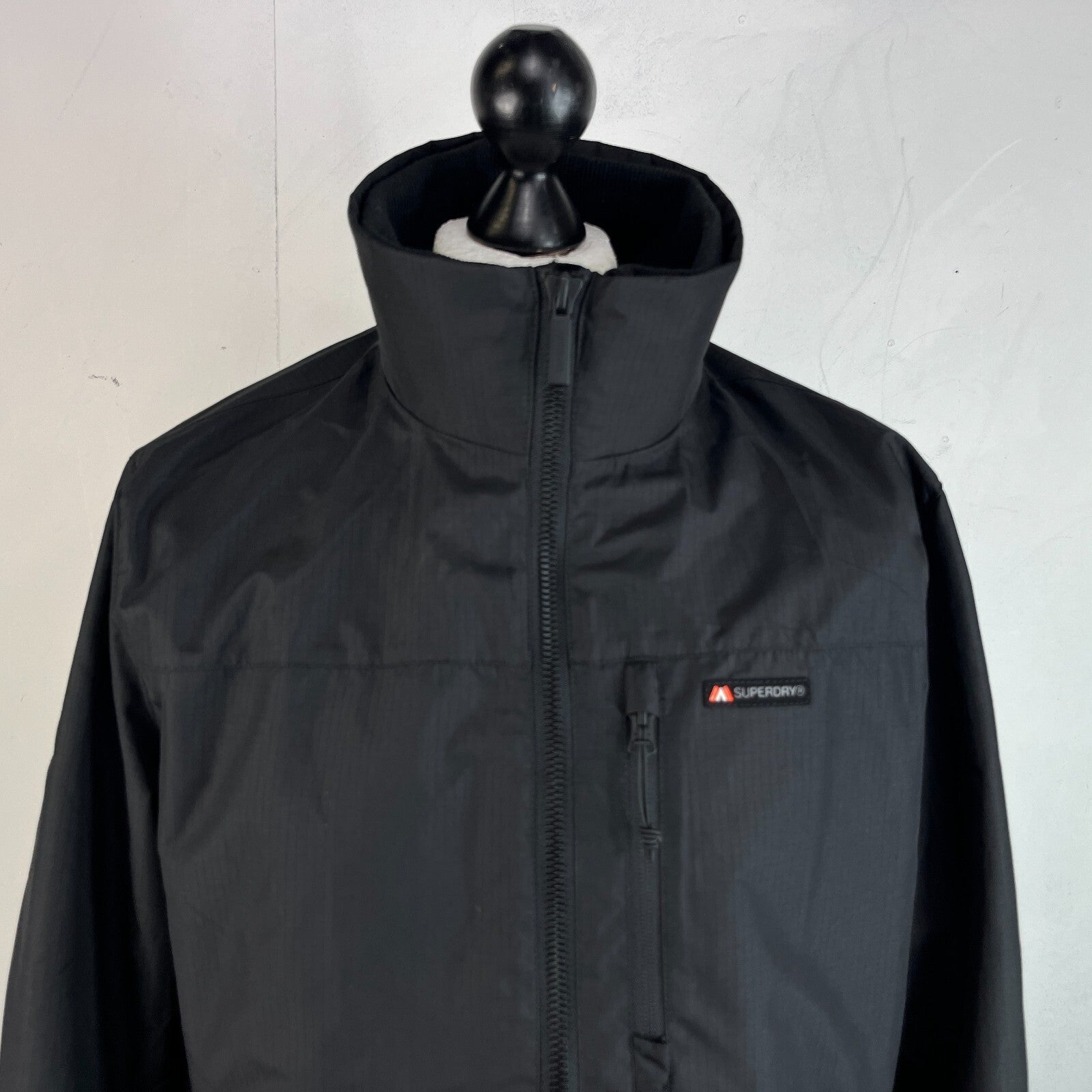 Superdry Men's Softshell Windbreaker Jacket in Black Ripstop UK size M