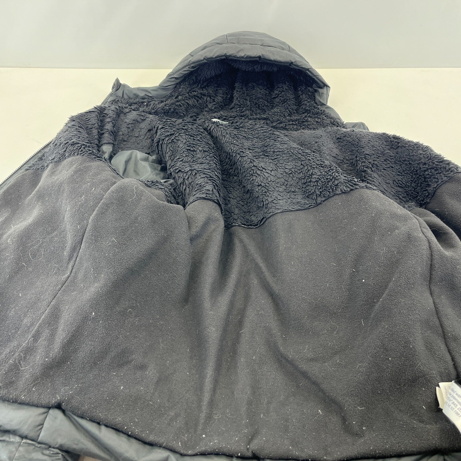 The North Face 550 Down Filled Padded Puffer Jacket in Black Youth Junior XL