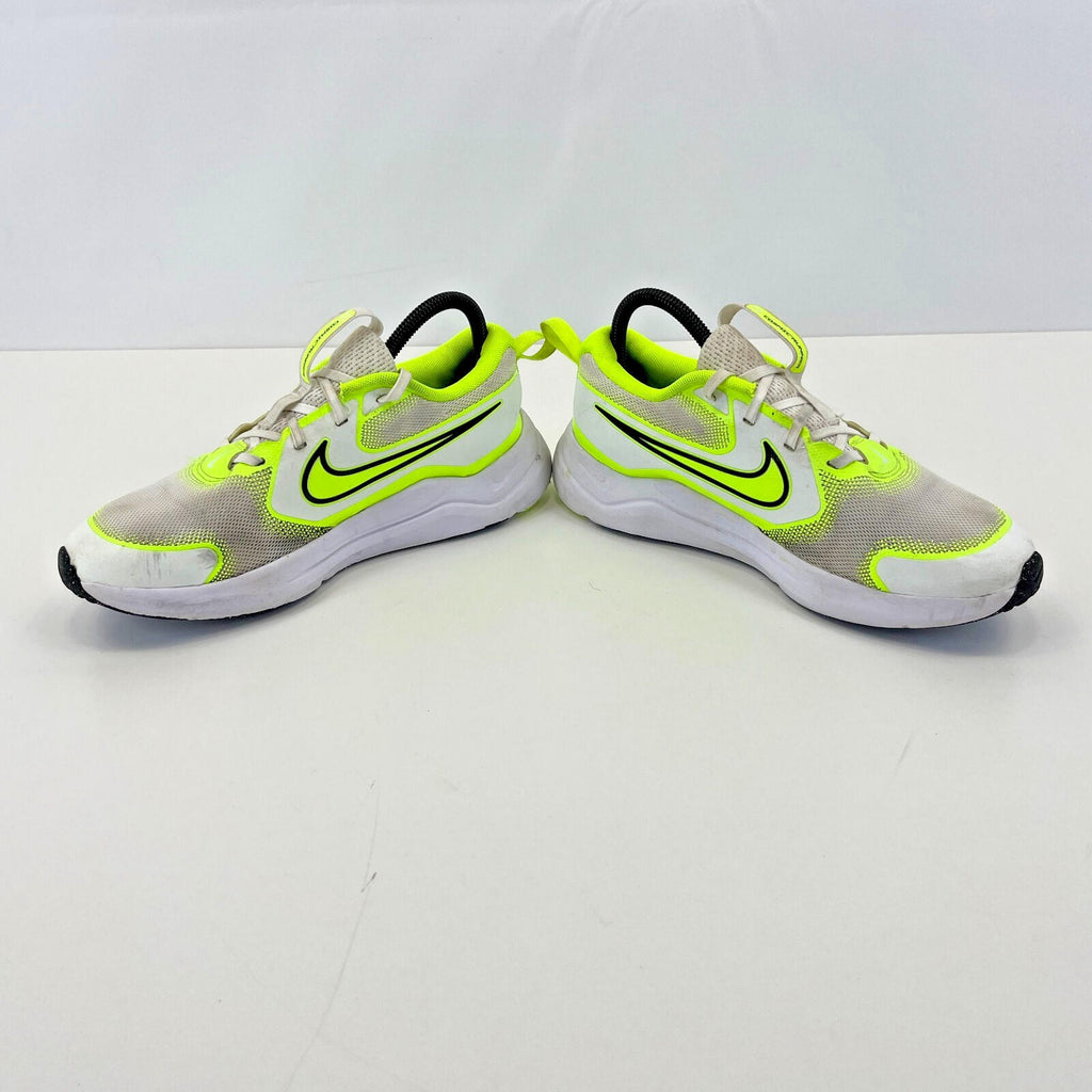 Nike Cosmic Runner White & Fluo Green Running Trainers size UK 5.5 / EU 38.5