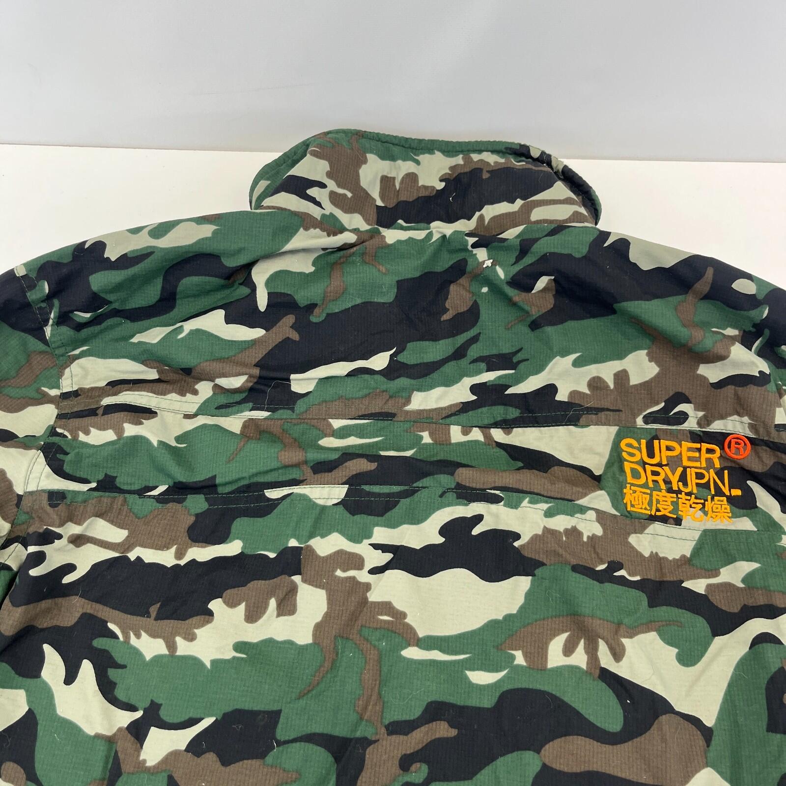 Super Dry Professional The Windhiker size Large Camo Green Light Jacket Coat