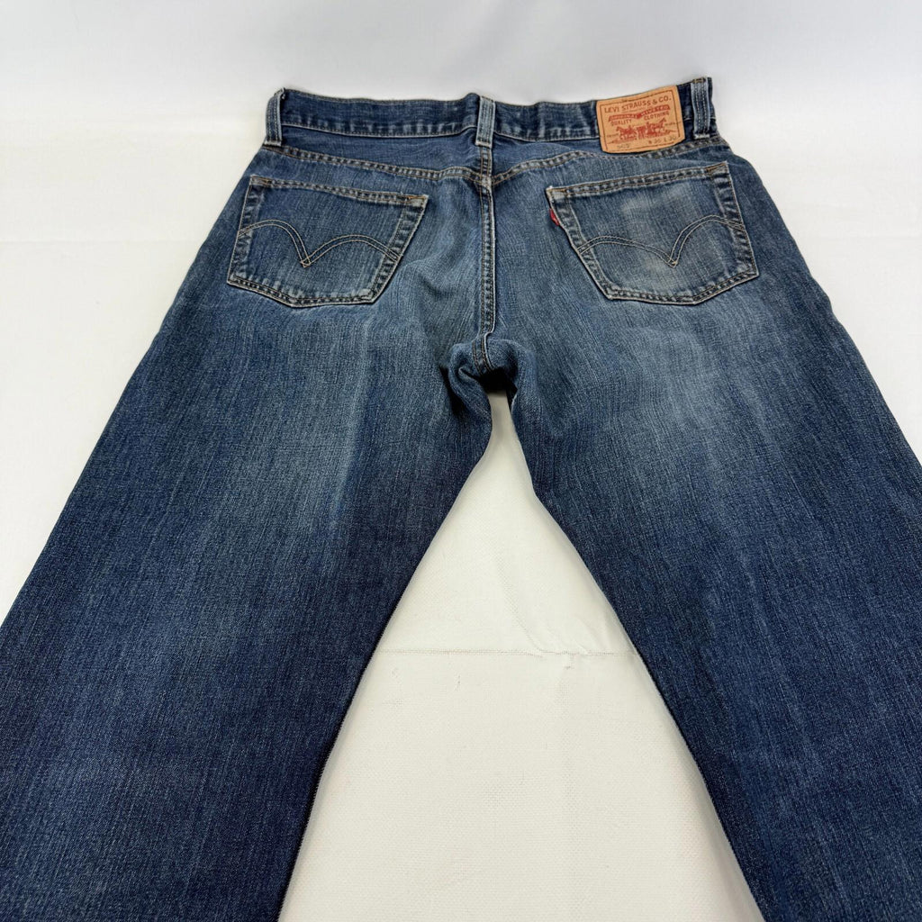 Vintage Levi's 505 Straight Jeans Men's W36" L30" Blue Denim Levi Strauss