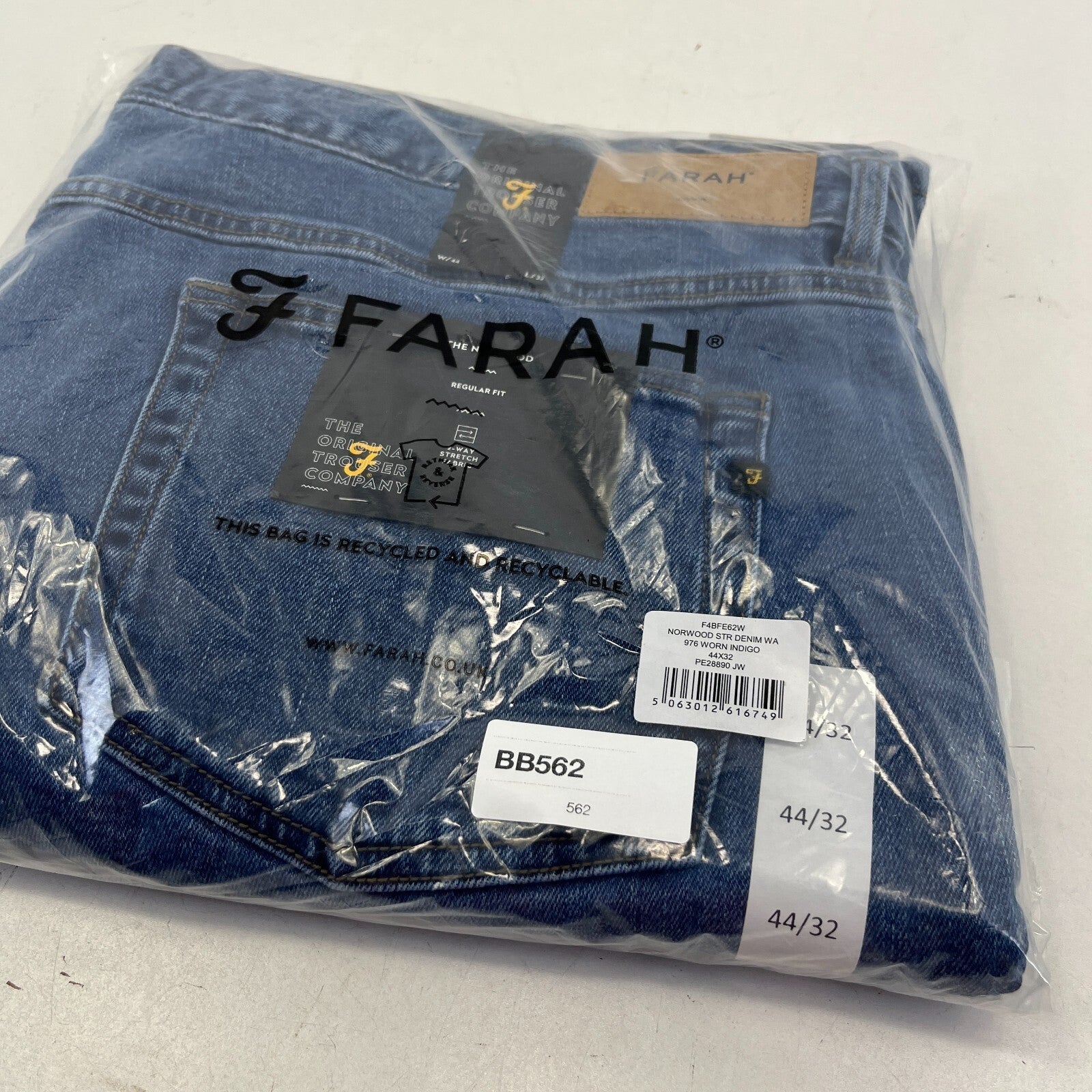 Men's Farah Norwood Indigo Mid Blue Regular Fit Jeans Straight Leg W44" L32" New