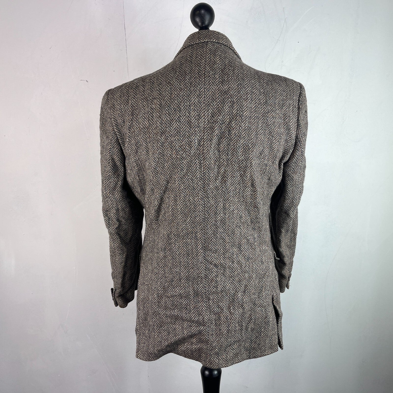 Crombie Men's Brown Herringbone Pure Wool Blazer size Medium