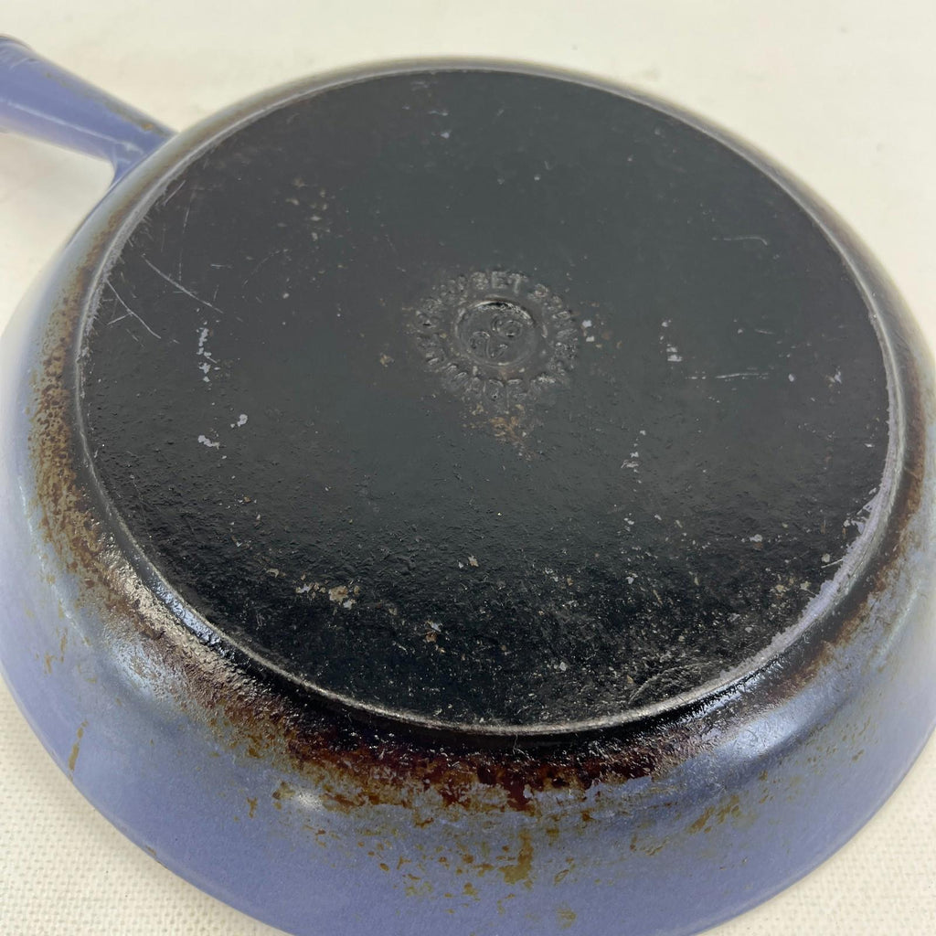 Le Creuset Frying Pan in Blue with Wood Handle size 26cm Cast Iron Round