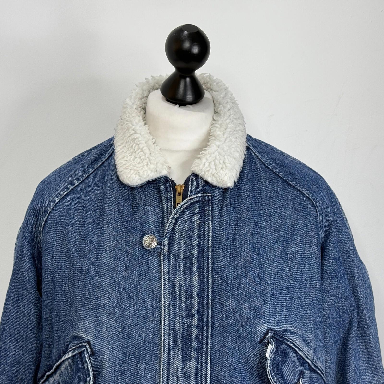 Levi's Trucker Sherpa Lined Denim Jacket Men's US size S (fits like M Loose Fit)