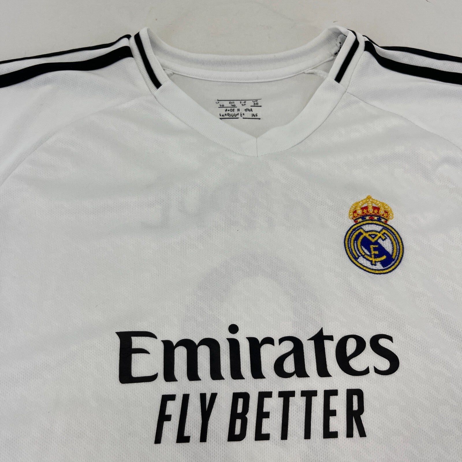 Real Madrid FC Mbappe 9 Kids Home Shirt Football Jersey Size 30 (11-12 Years)