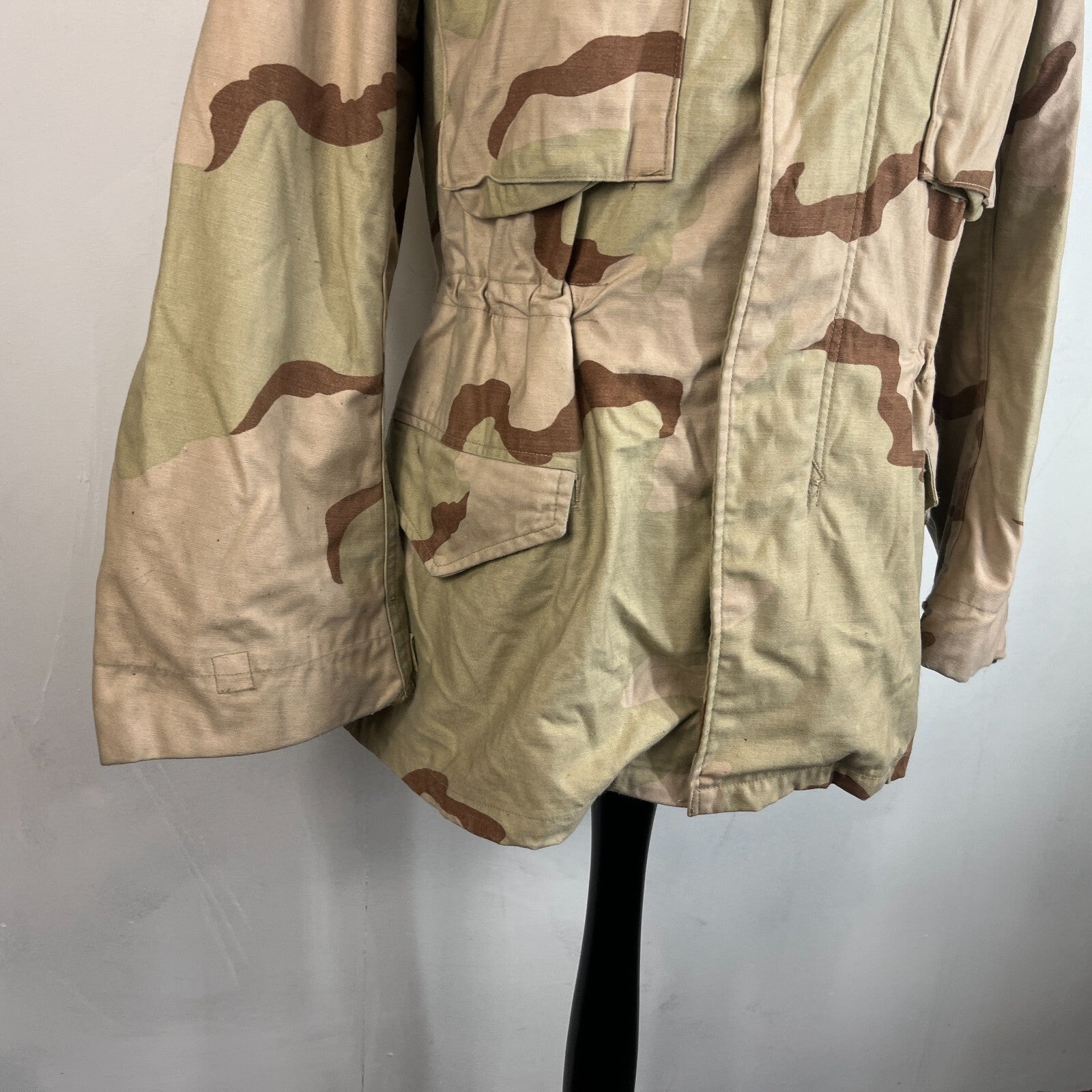 US Army Surplus Issue DCU Desert Camo Tri Colour M65 Cold Weather Jacket Medium-Regular