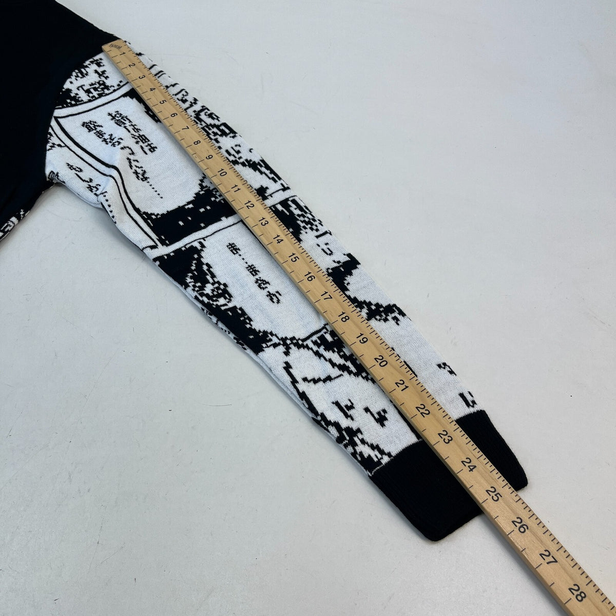 Junji Ito Collection Unisex Horror Jumper Black & White size Small - New