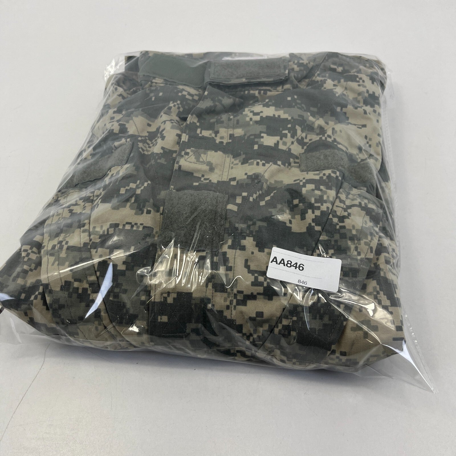 US Army Issue Digital Jacket Camo Combat Uniform Surplus US size XL-Regular