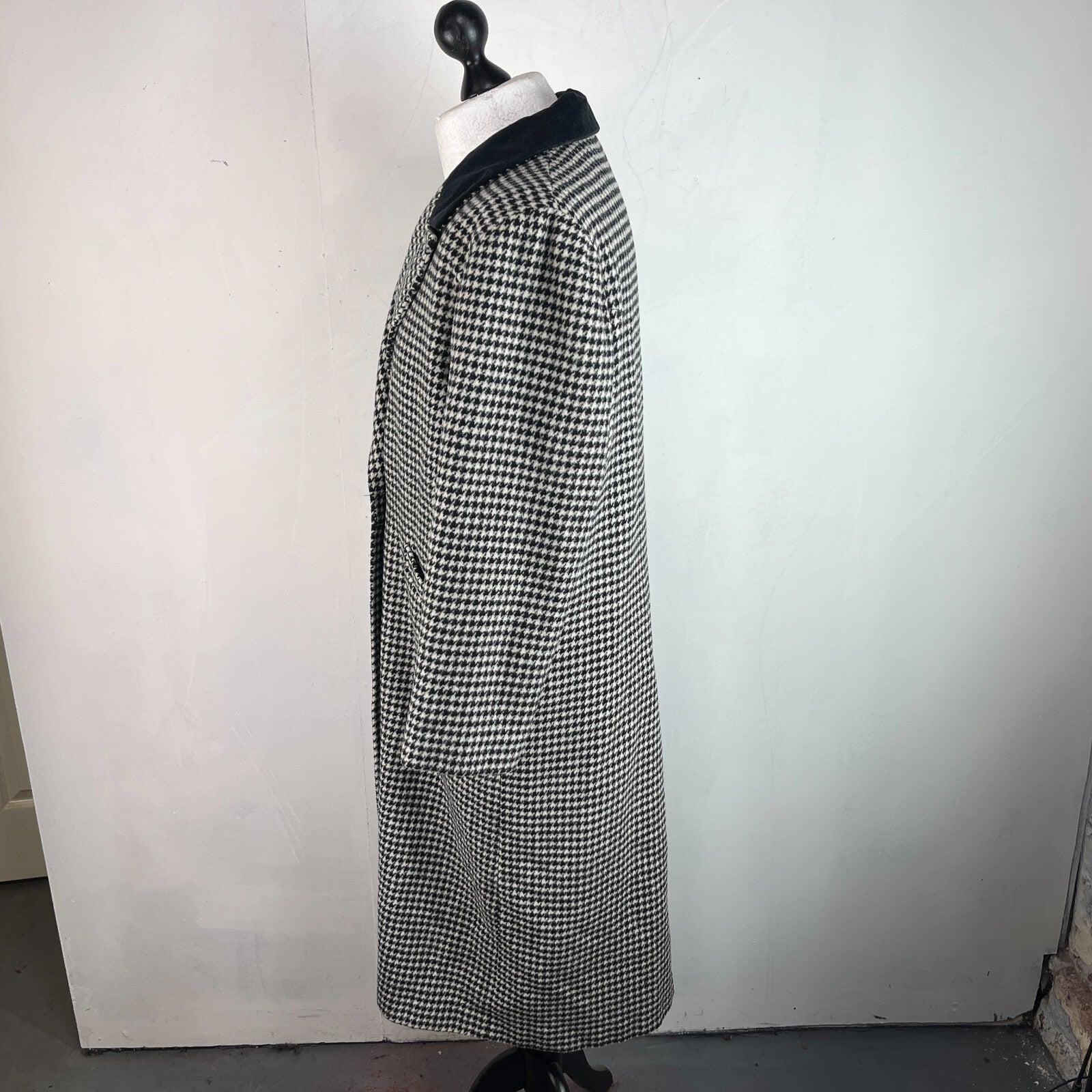 Vtg Kashmoor of London Wool Blend Long Overcoat UK 16 Black/White Houndstooth