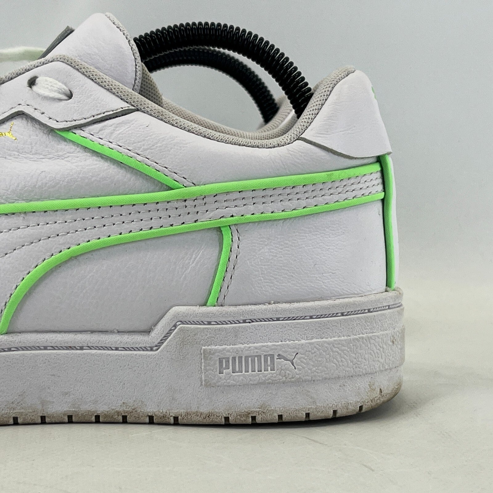 Puma Women's White Trainers with Fluoro Green Piping UK size 7 EUR size 40.5