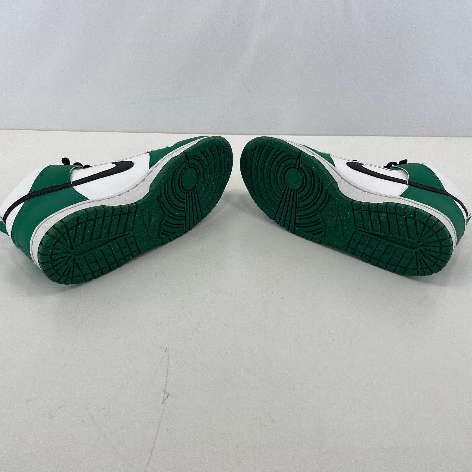 Nike GS Dunk High Celtics Green & White size UK 6 EU 40
